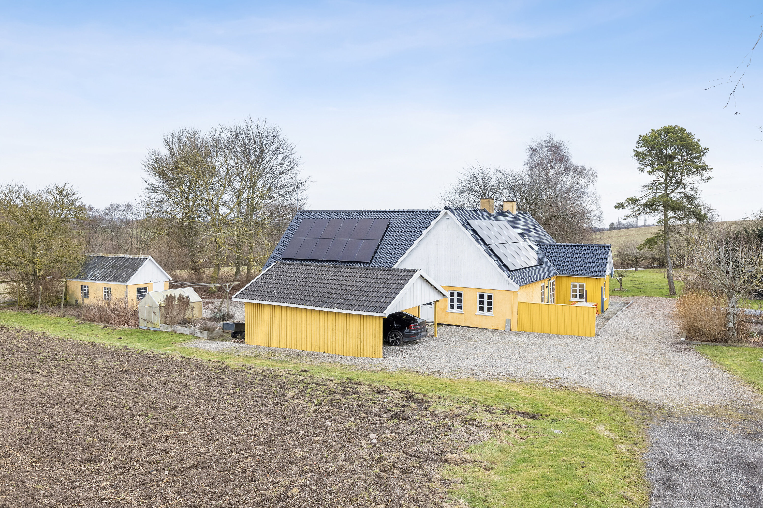 Fremhævet set fra vejen billede i fuldskærmstilstand. Billede af Hylledevej 18, Hyllede, 4683 Rønnede