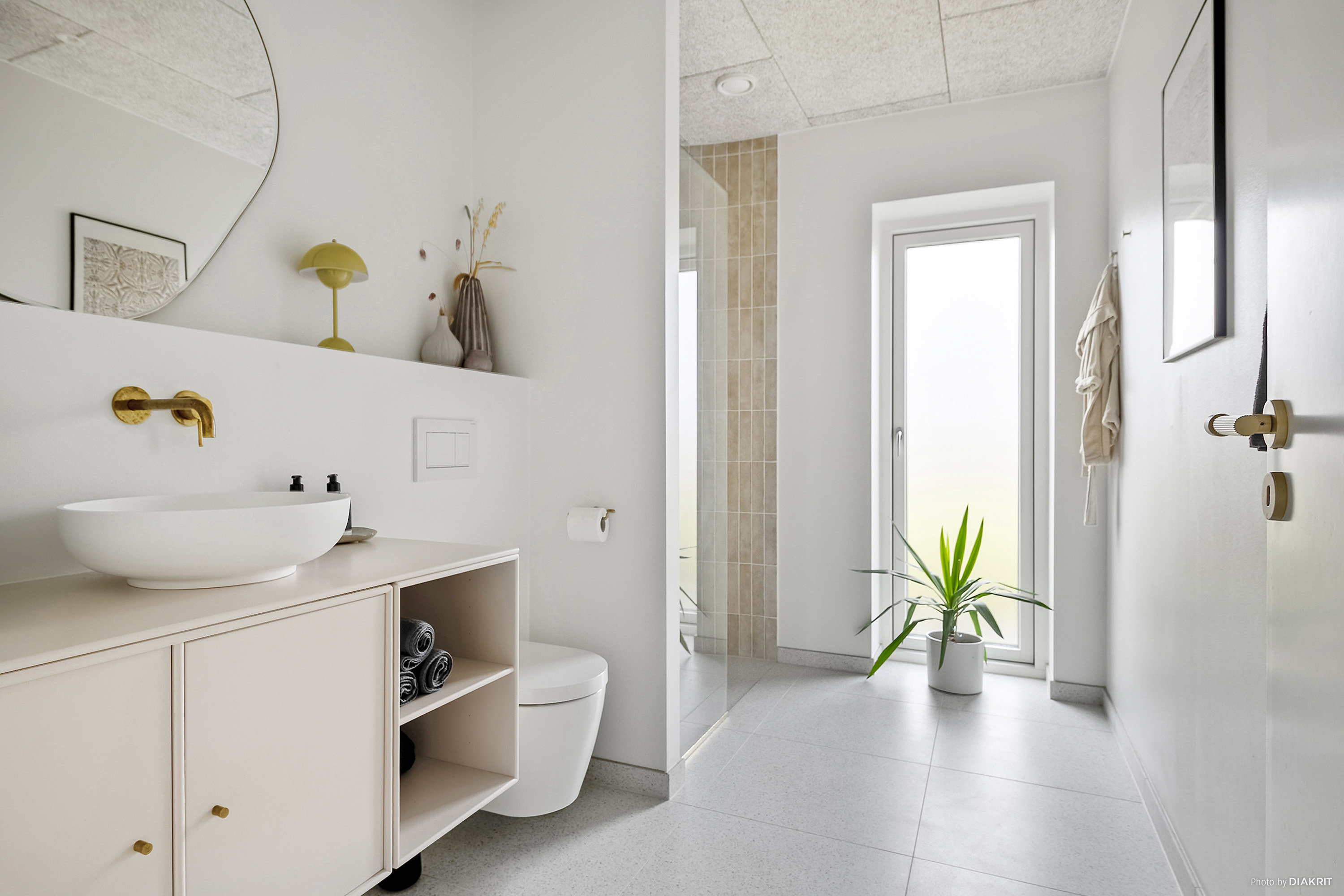 Fremhævet badeværelse billede i fuldskærmstilstand. Billede af Hou Strandpark 51, Hou, 8300 Odder