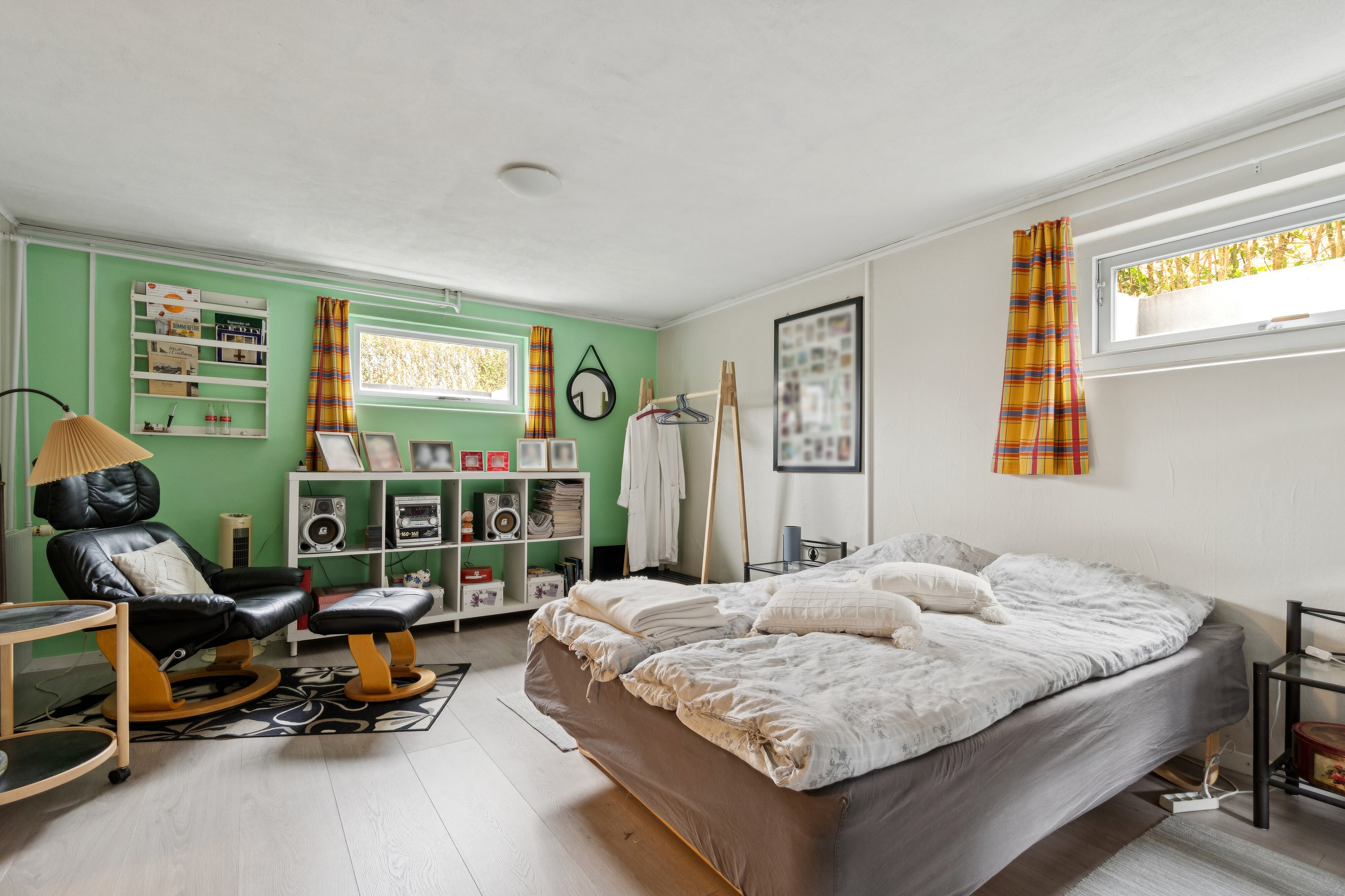 Fremhævet soveværelse billede i fuldskærmstilstand. Billede af Jernbanevej 14, Klemensker, 3782 Klemensker