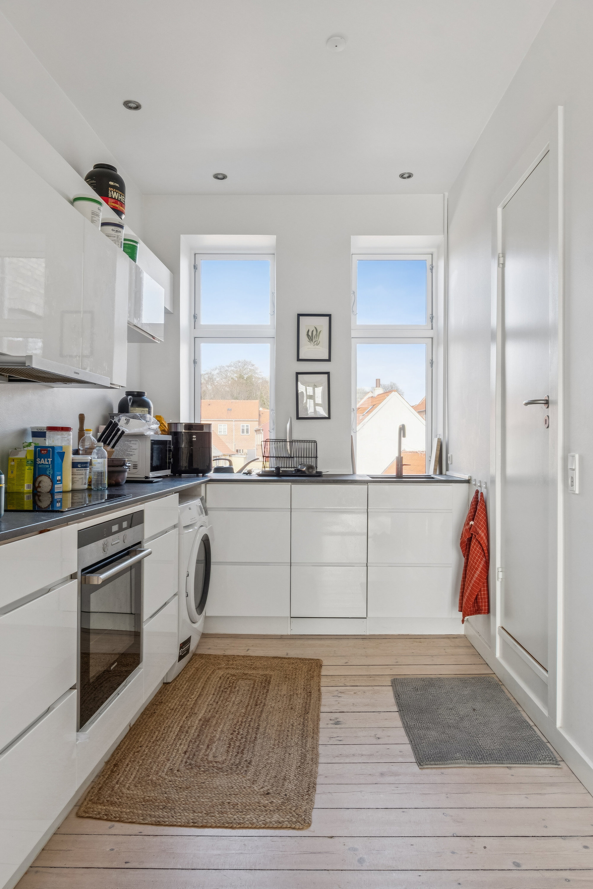 Fremhævet køkken billede i fuldskærmstilstand. Billede af Møllestræde 1A, 2. th., 4400 Kalundborg