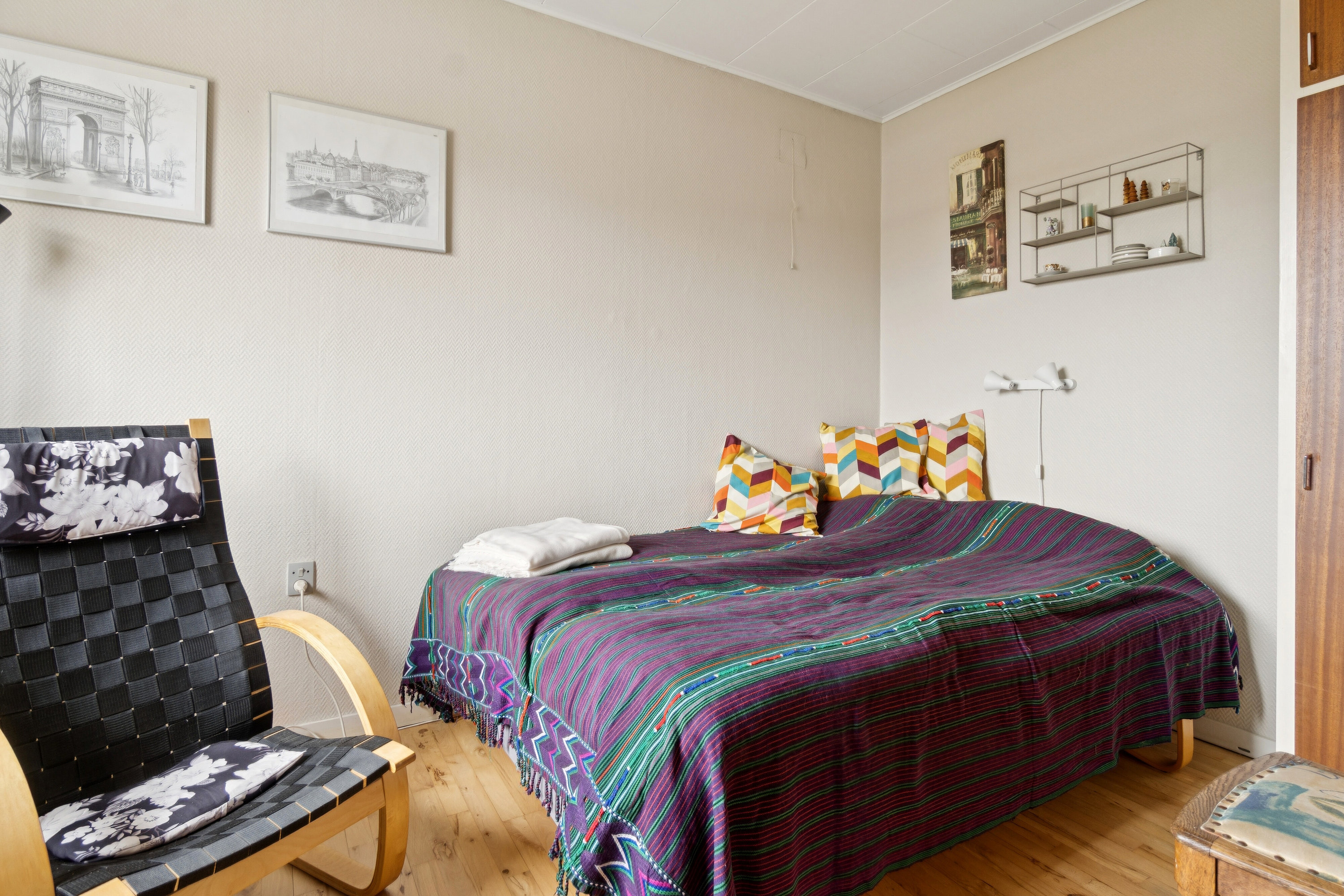 Fremhævet soveværelse billede i fuldskærmstilstand. Billede af Jernbanevej 14, Klemensker, 3782 Klemensker