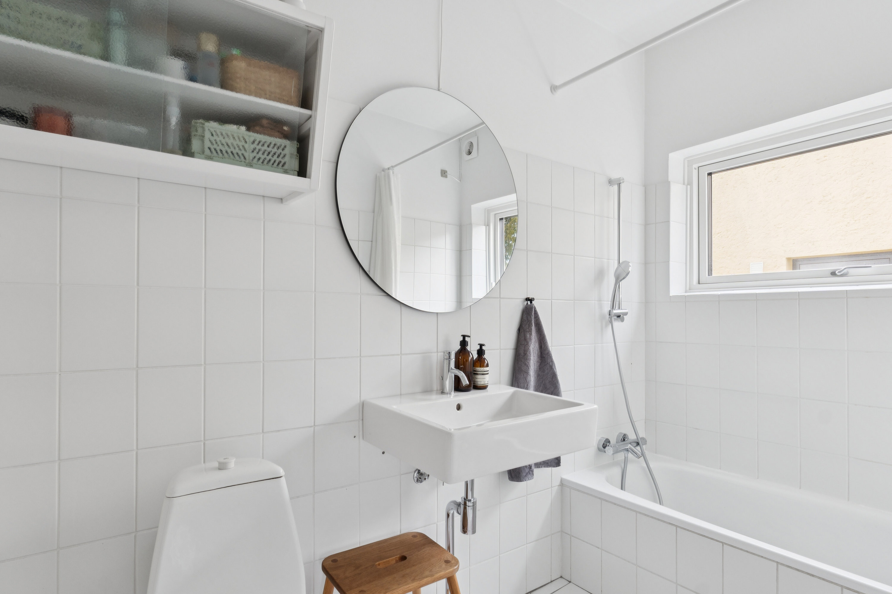 Fremhævet badeværelse billede i fuldskærmstilstand. Billede af Gartnersvinget 11, 2800 Kongens Lyngby