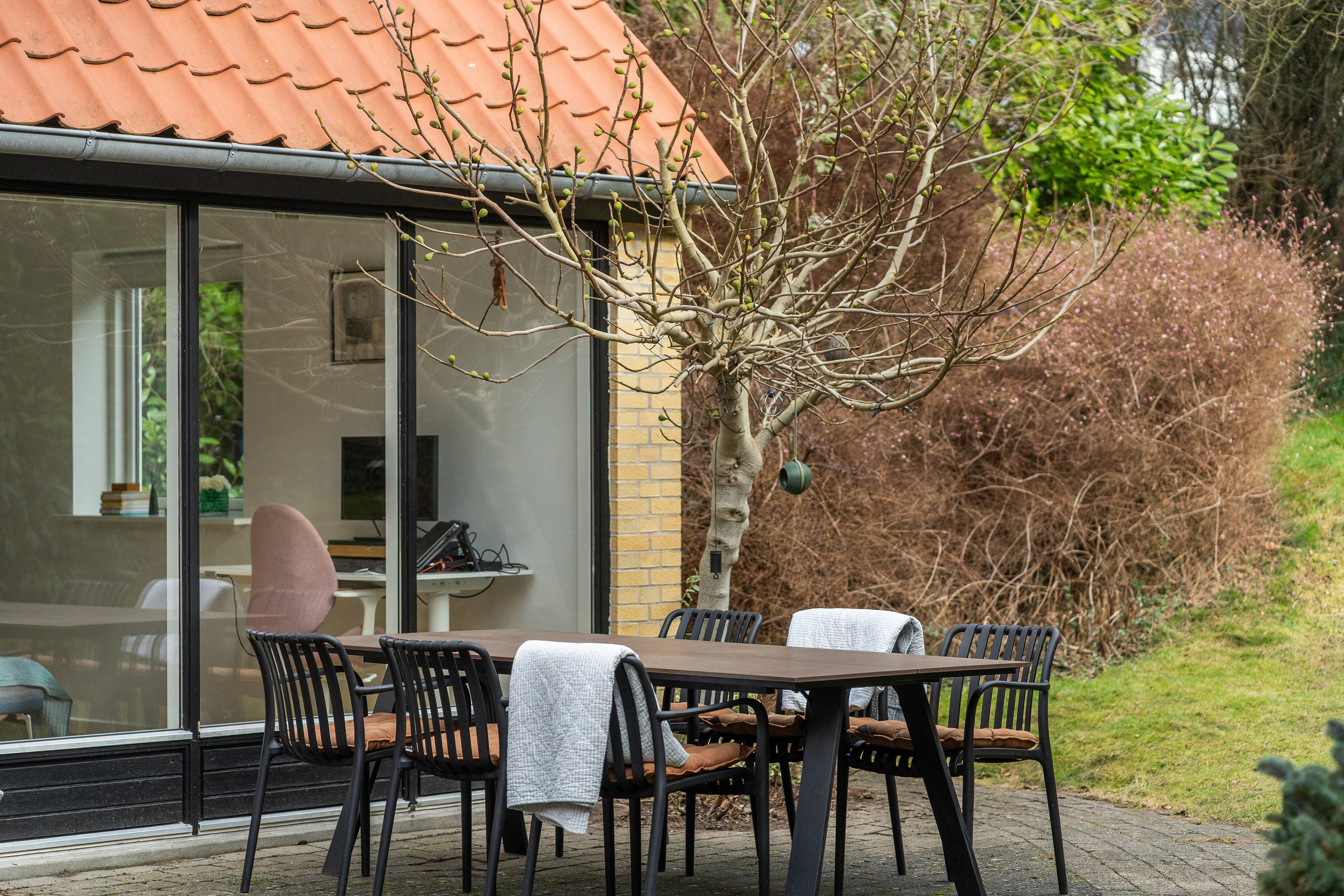 Fremhævet terrasse billede i fuldskærmstilstand. Billede af Heidesvej 21, 8270 Højbjerg