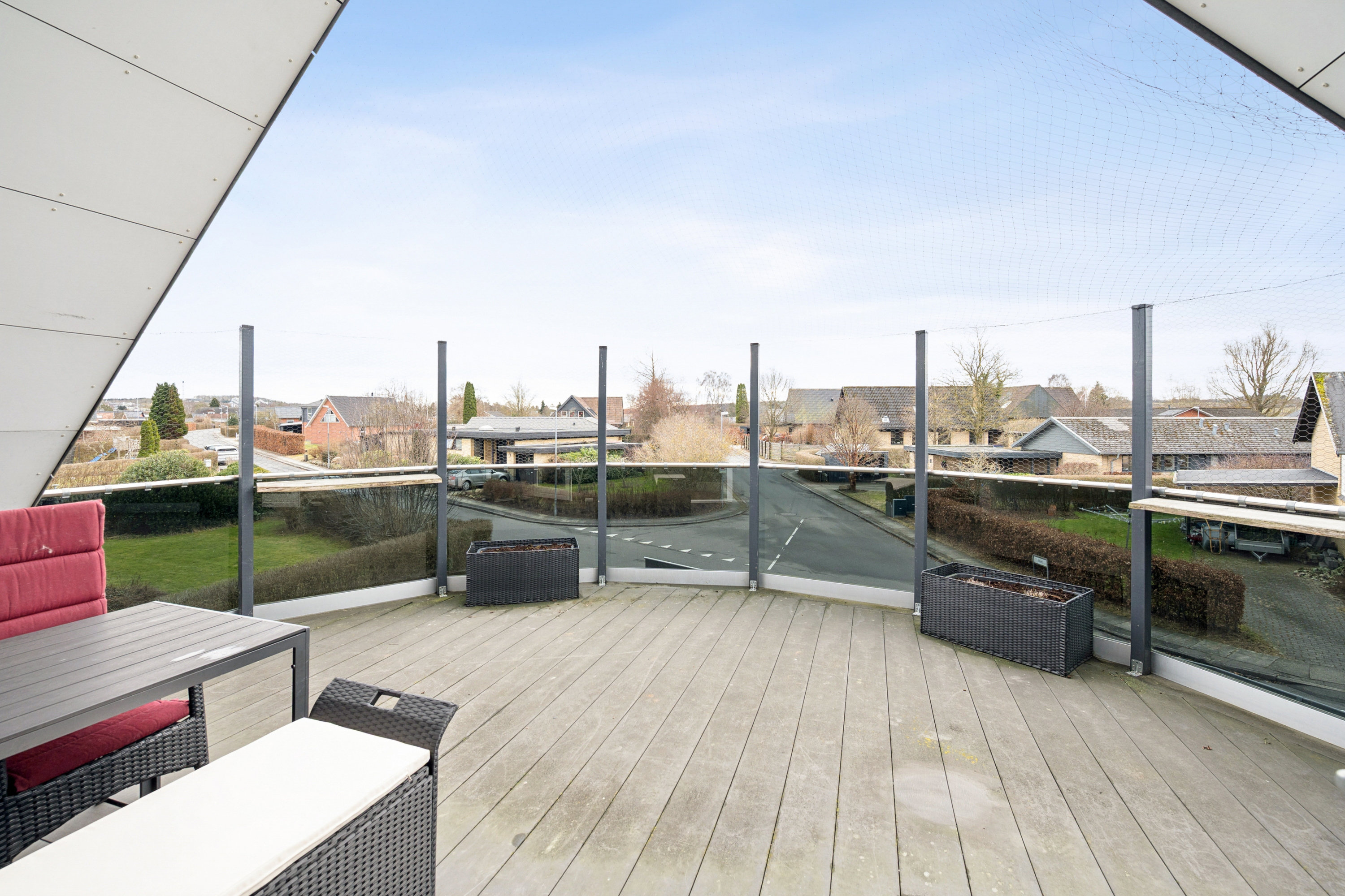 Fremhævet terrasse billede i fuldskærmstilstand. Billede af Bøgevej 11, 8382 Hinnerup