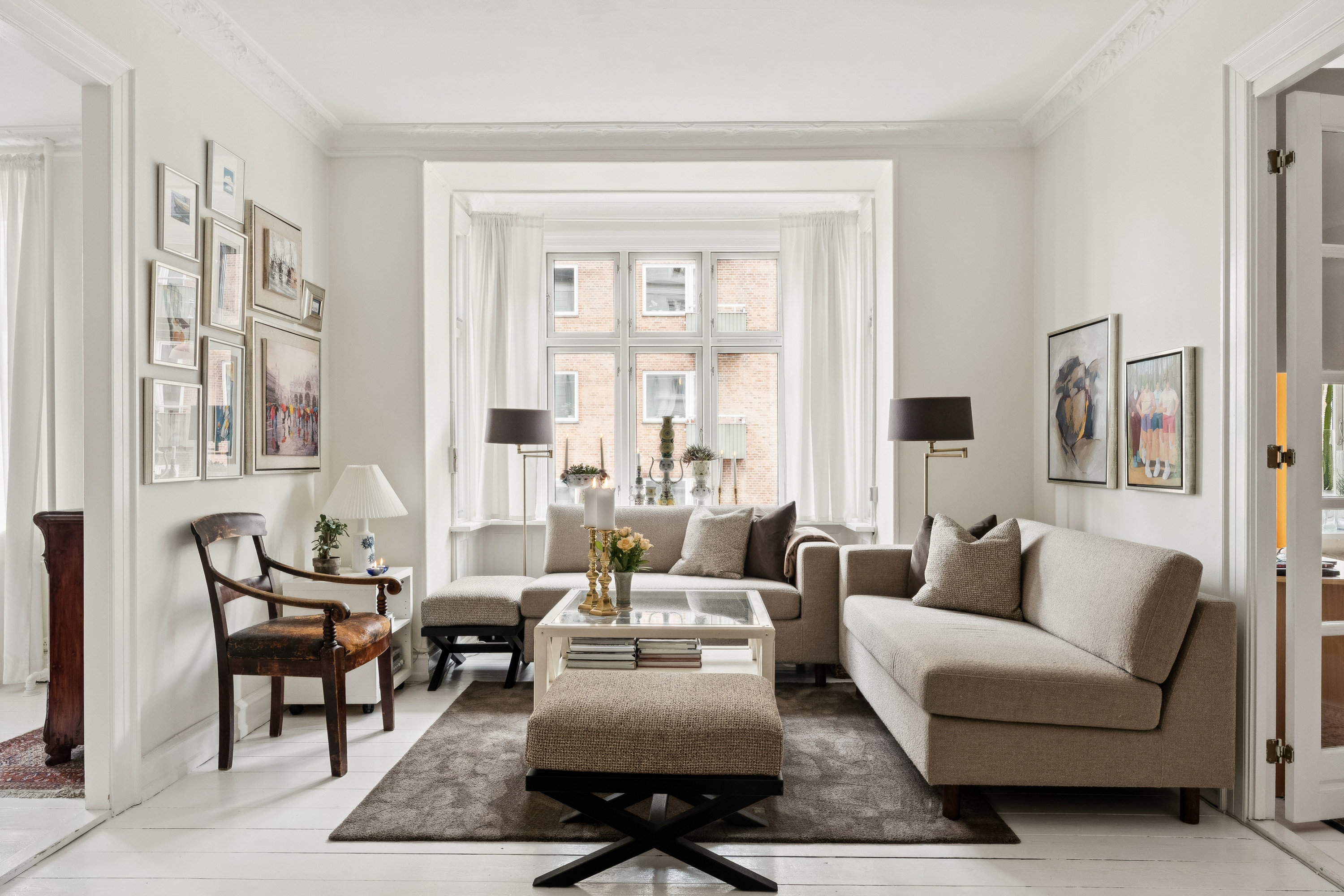 Fremhævet stue billede i fuldskærmstilstand. Billede af Middelfartgade 4, 2. tv., 2100 København Ø