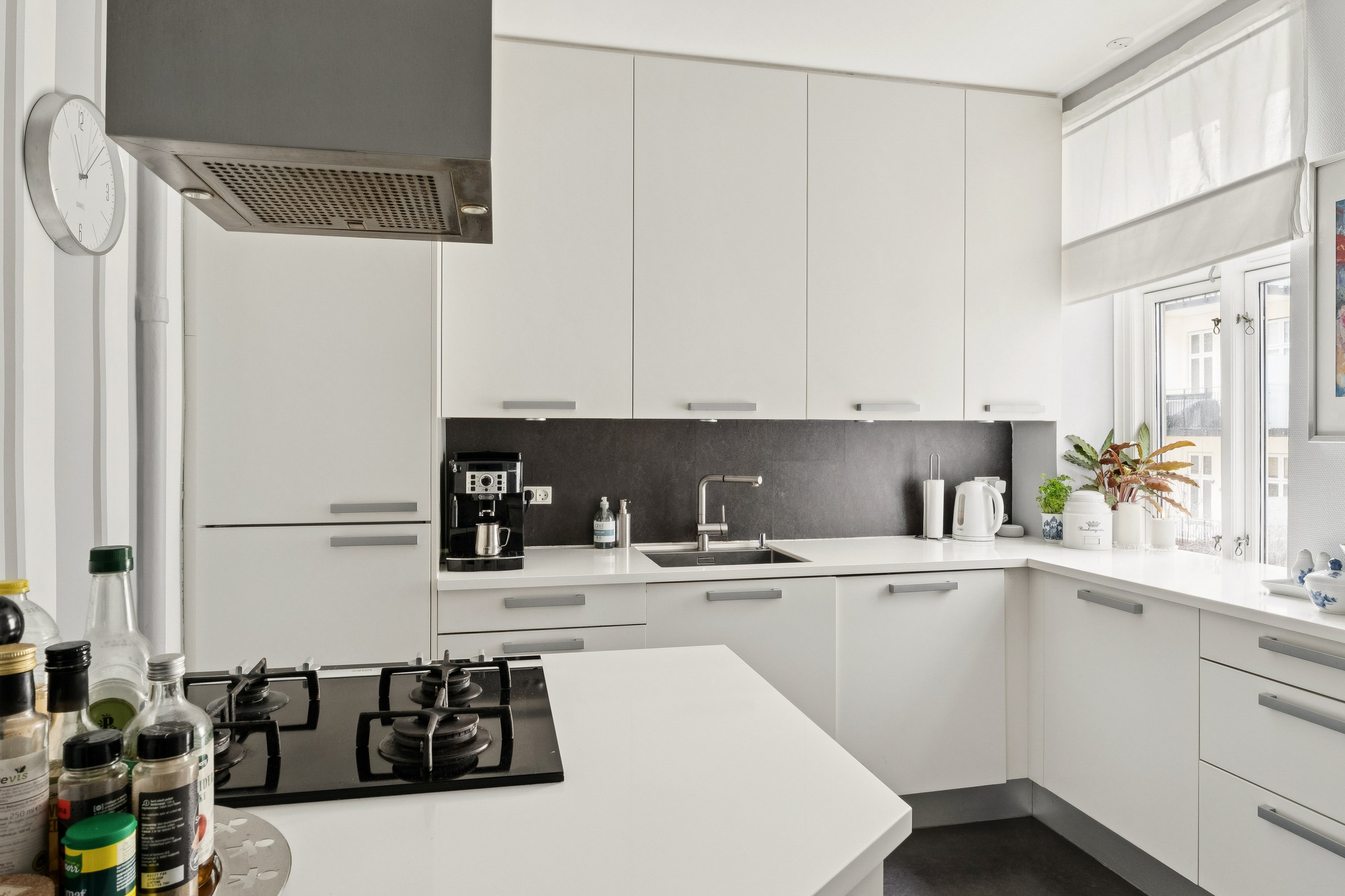 Fremhævet køkken billede i fuldskærmstilstand. Billede af Middelfartgade 4, 2. tv., 2100 København Ø