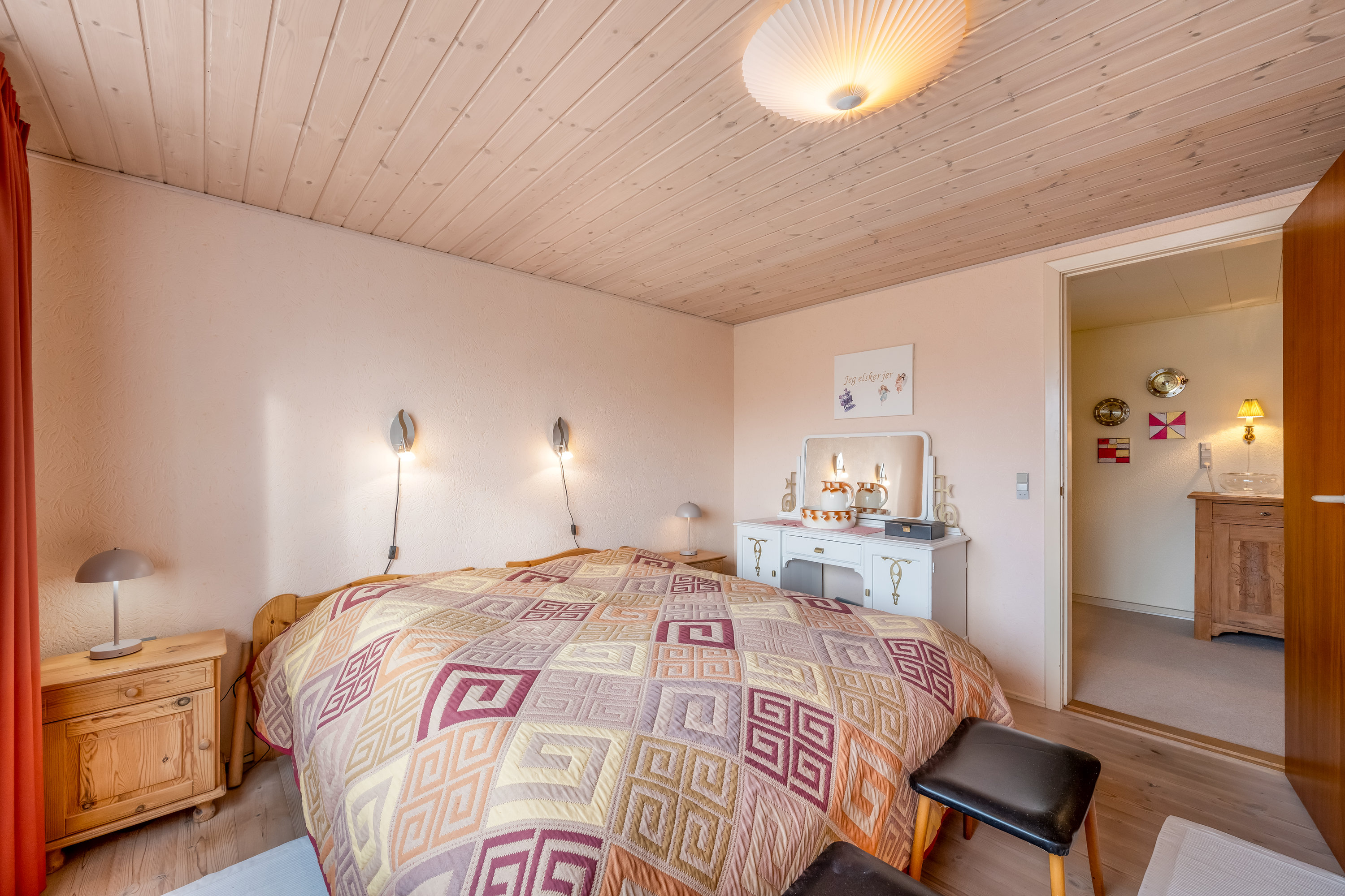 Fremhævet soveværelse billede i fuldskærmstilstand. Billede af Vejlen 4, 6900 Skjern