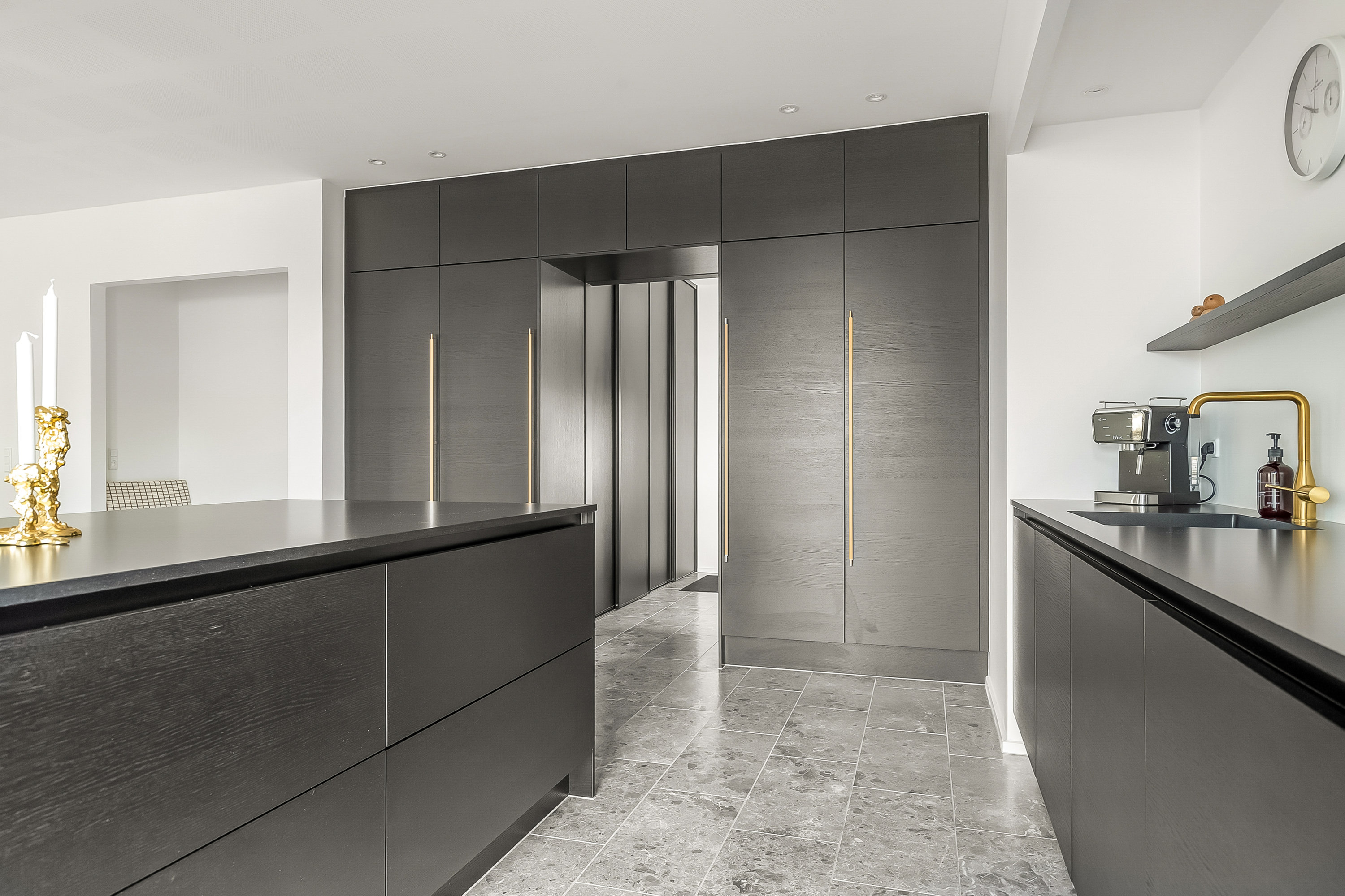 Fremhævet køkken billede i fuldskærmstilstand. Billede af Florasvej 54, Søndermarken, 7100 Vejle