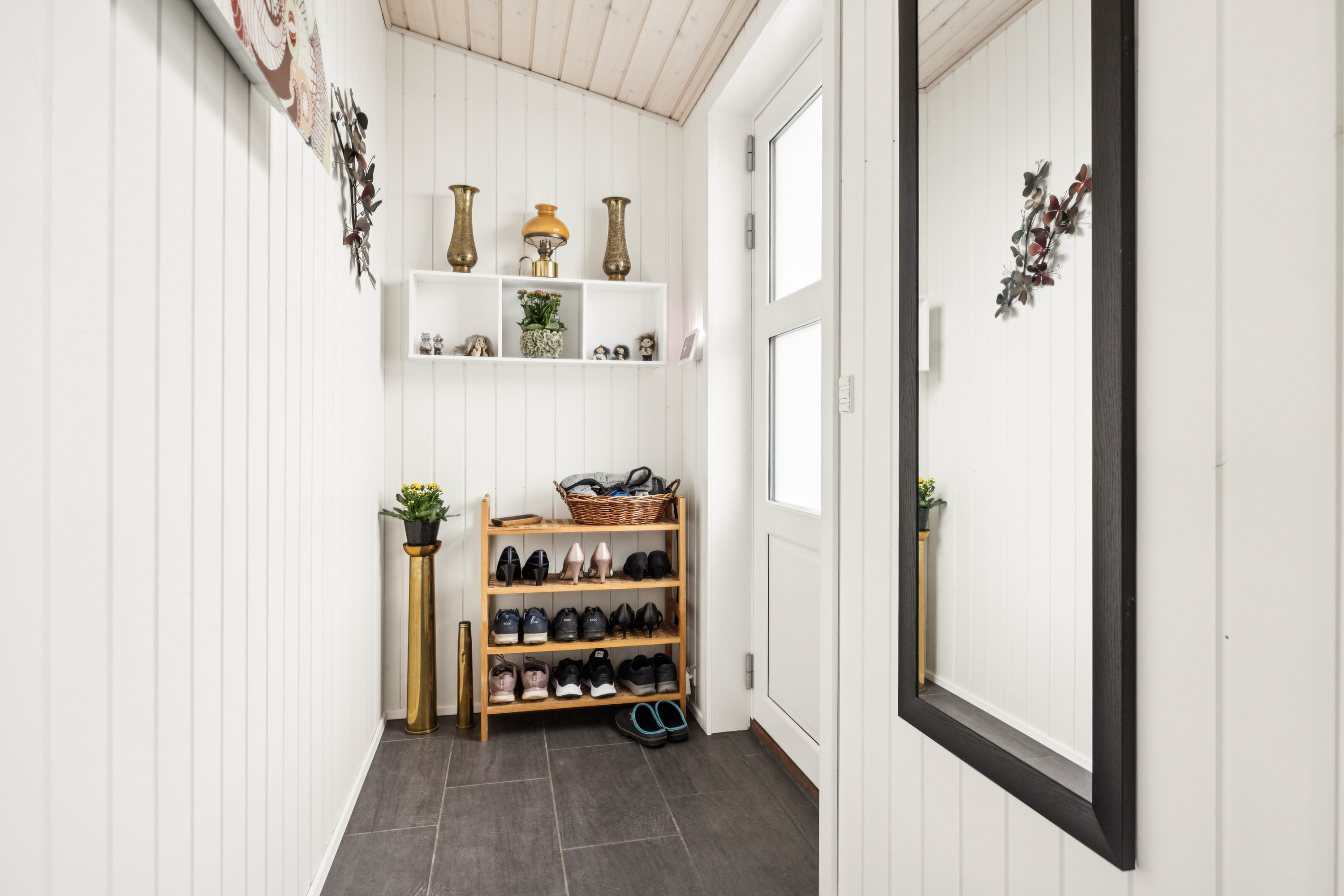 Fremhævet entré billede i fuldskærmstilstand. Billede af Helbrechtskær 23, 9370 Hals