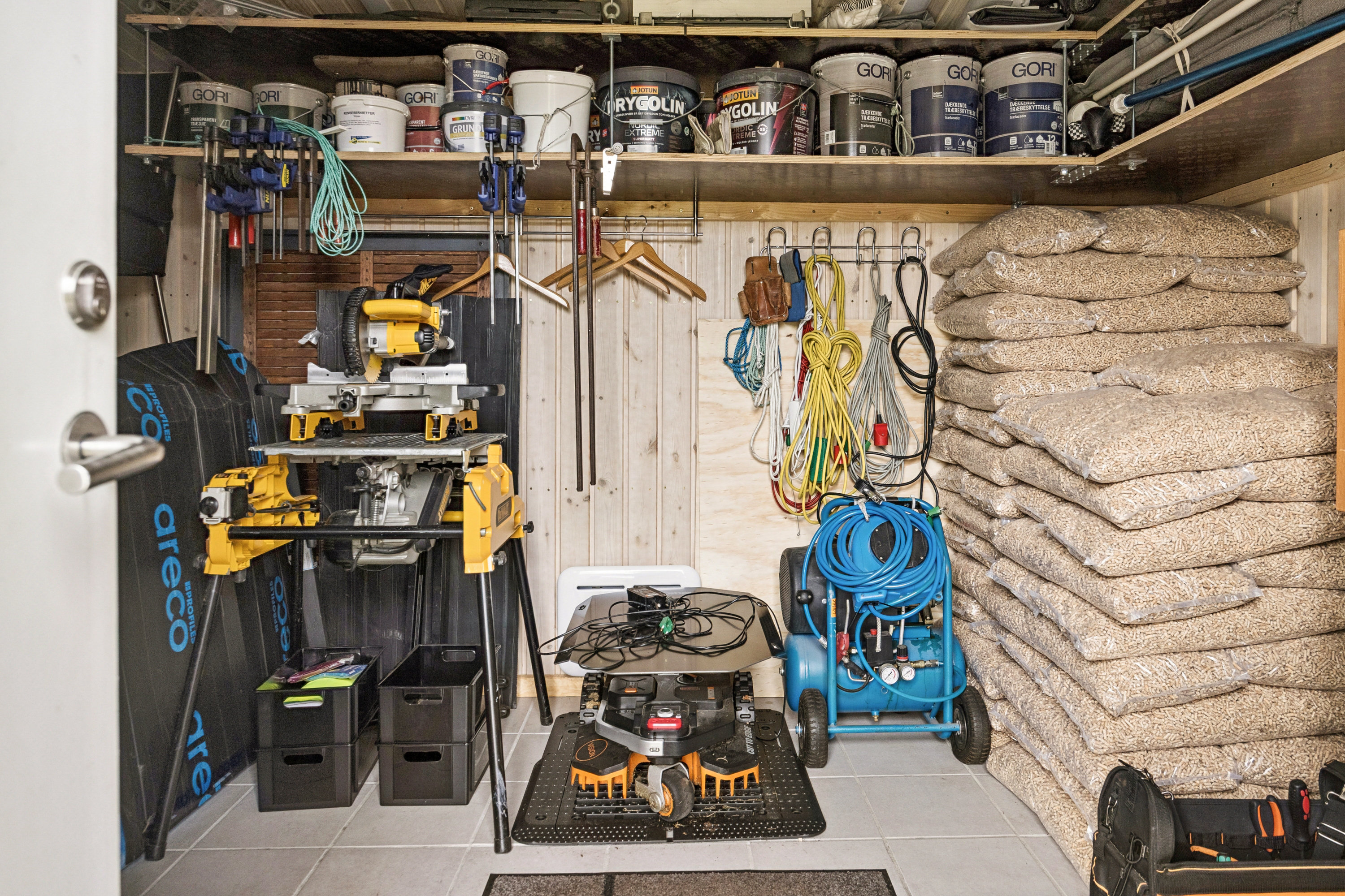 Fremhævet andet billede i fuldskærmstilstand. Billede af Helbrechtskær 23, 9370 Hals