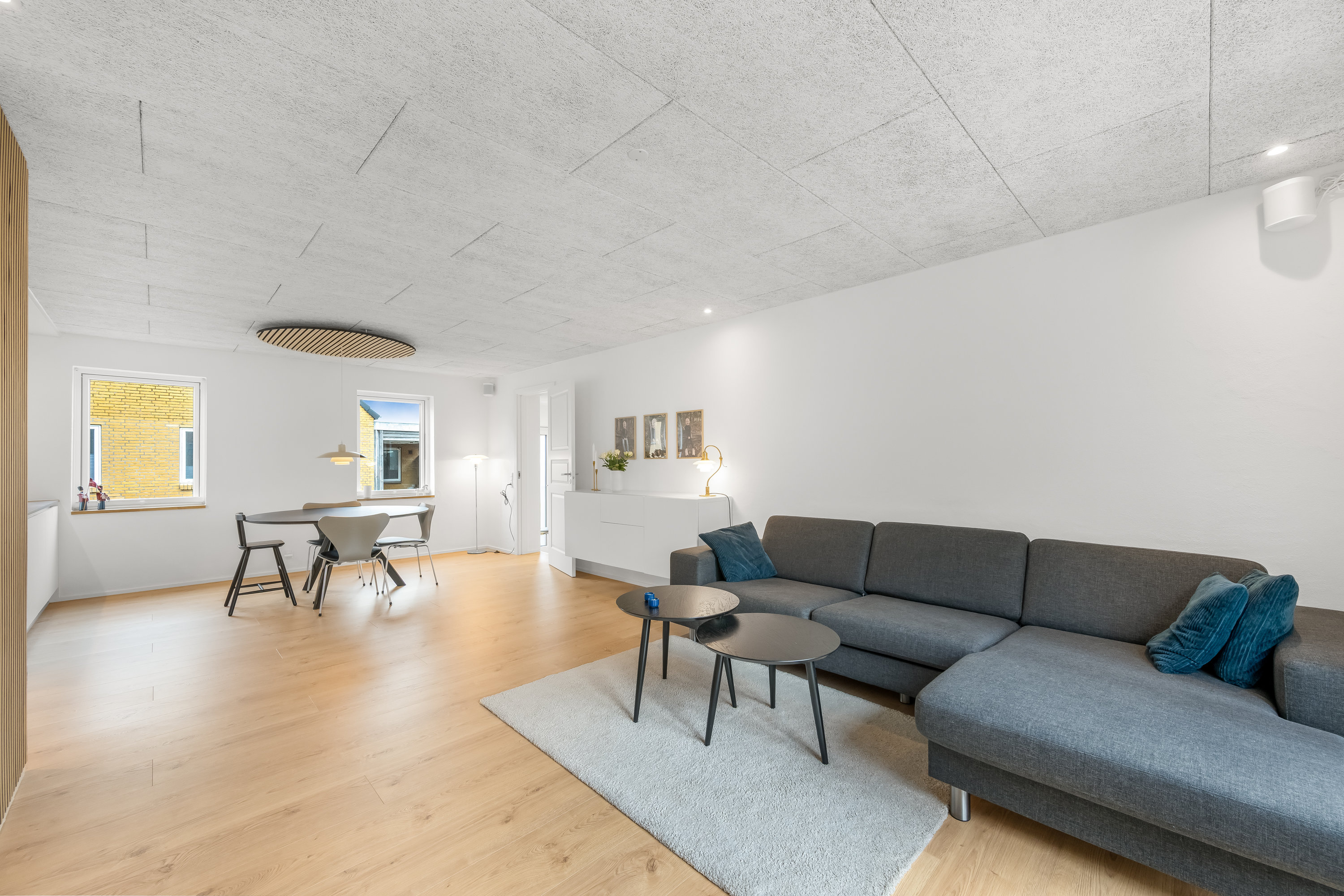 Fremhævet stue billede i fuldskærmstilstand. Billede af Enghavevej 2, 6900 Skjern