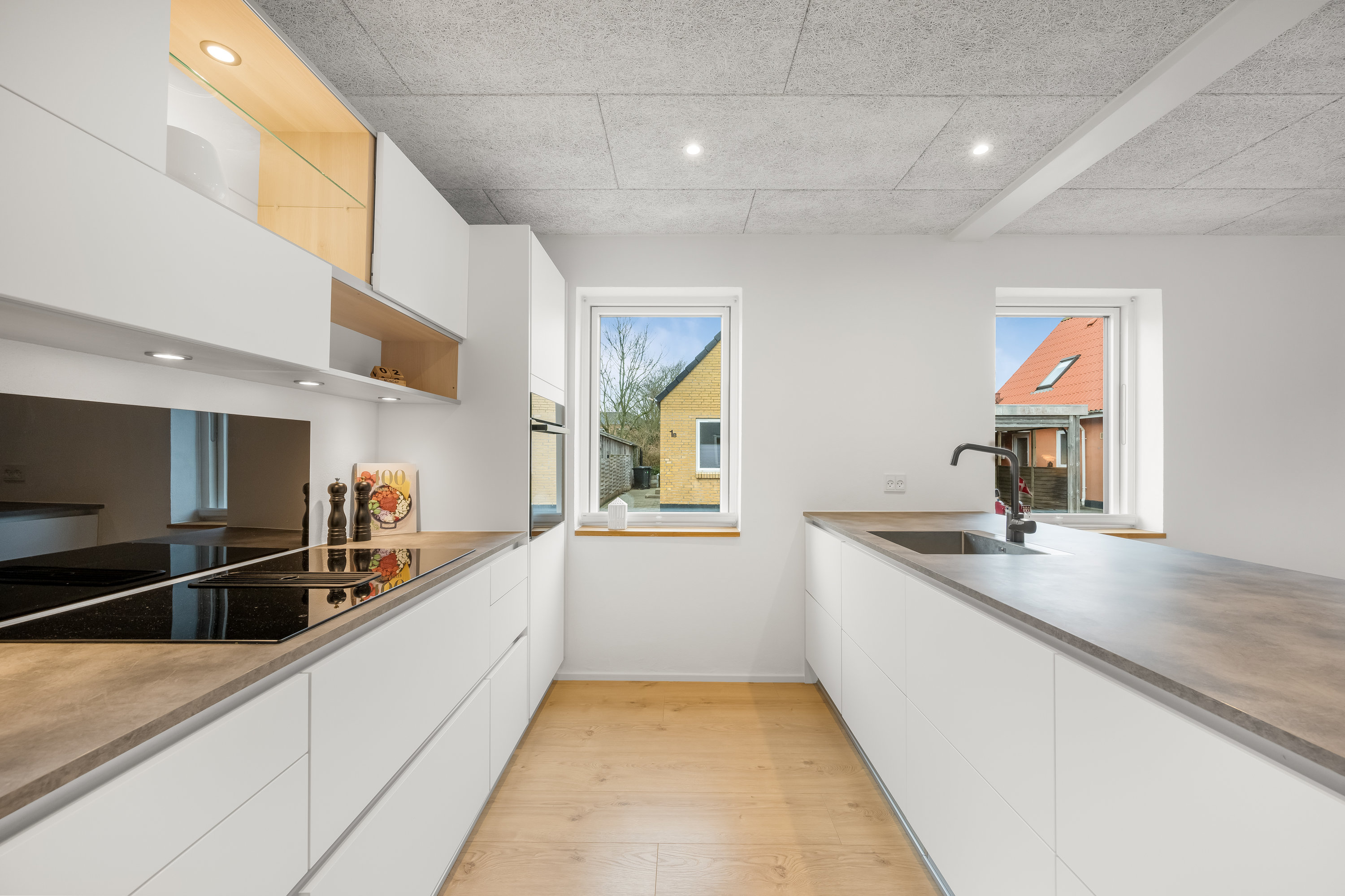 Fremhævet køkken billede i fuldskærmstilstand. Billede af Enghavevej 2, 6900 Skjern