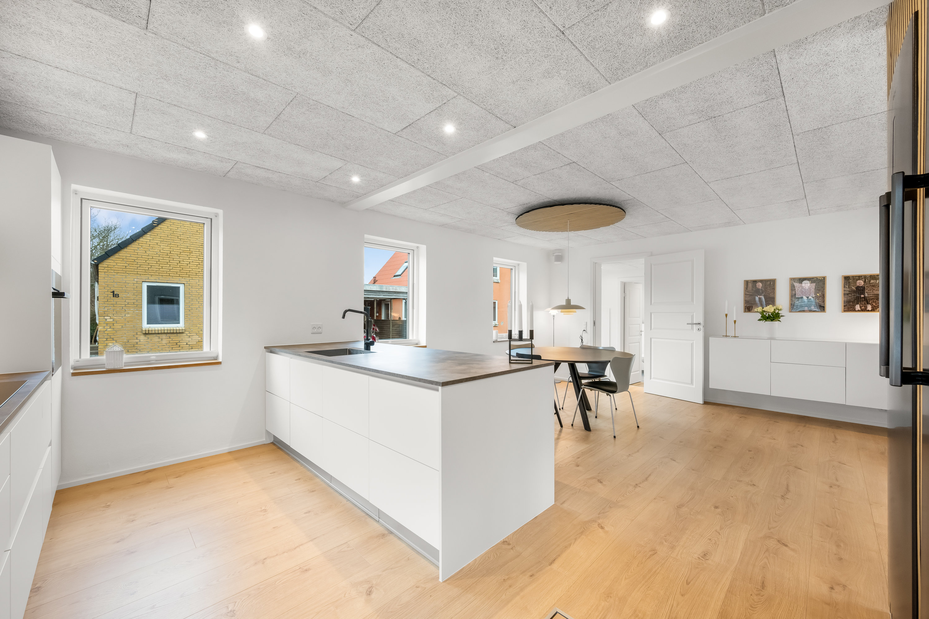 Fremhævet køkken billede i fuldskærmstilstand. Billede af Enghavevej 2, 6900 Skjern