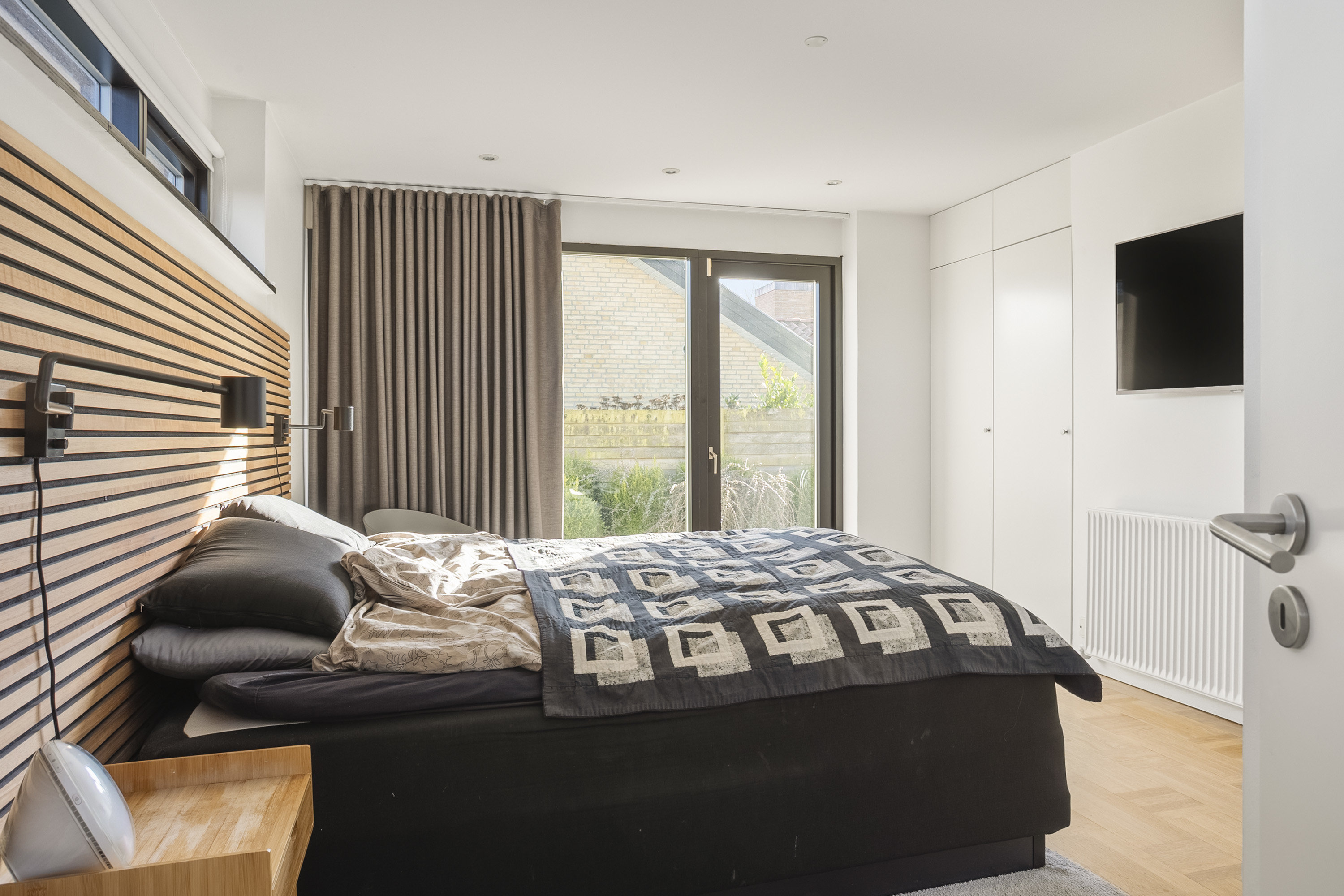 Fremhævet soveværelse billede i fuldskærmstilstand. Billede af Jeppe Aakjærs Vej 4, 6100 Haderslev