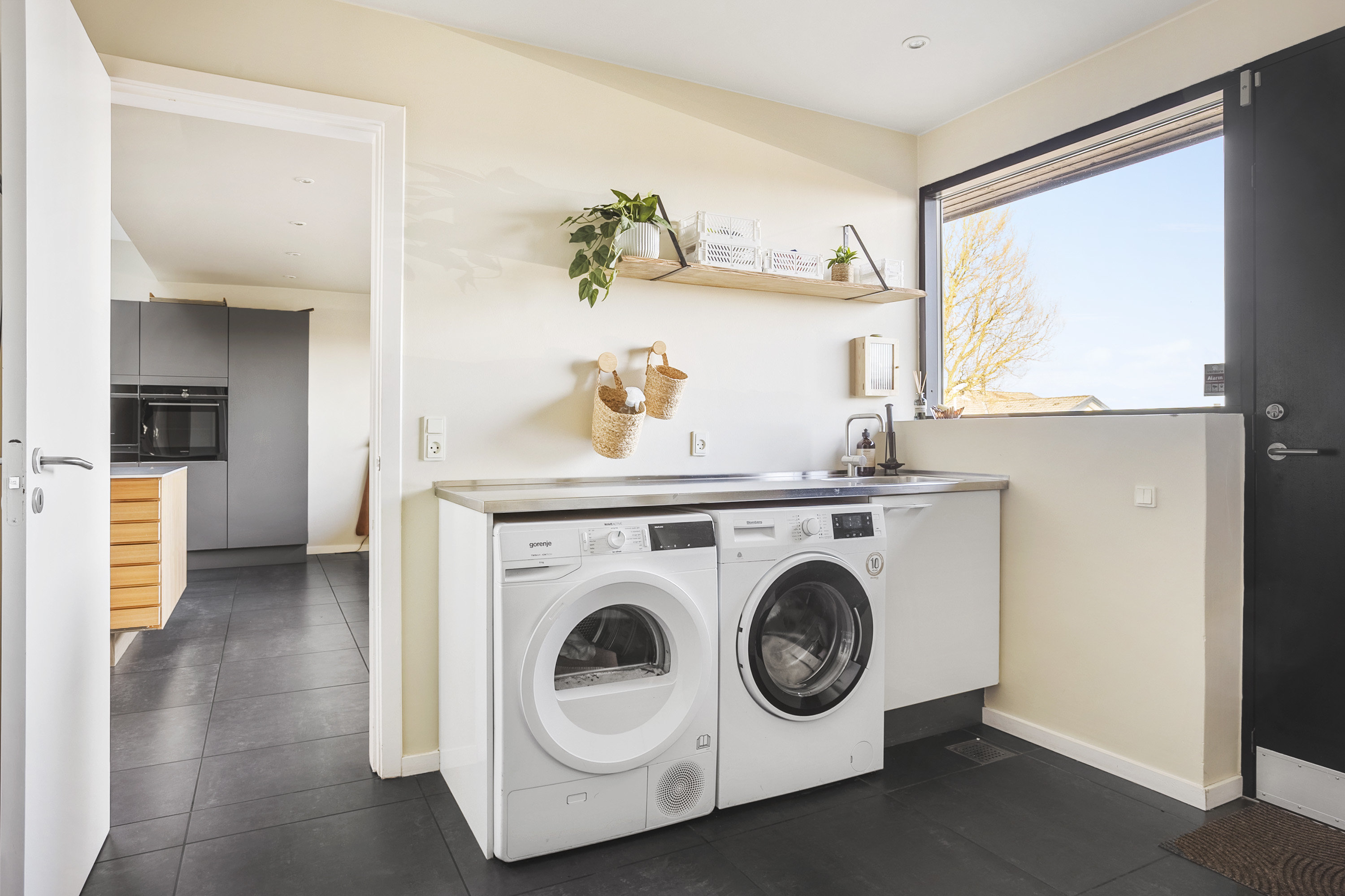 Fremhævet værelse billede i fuldskærmstilstand. Billede af Jeppe Aakjærs Vej 4, 6100 Haderslev