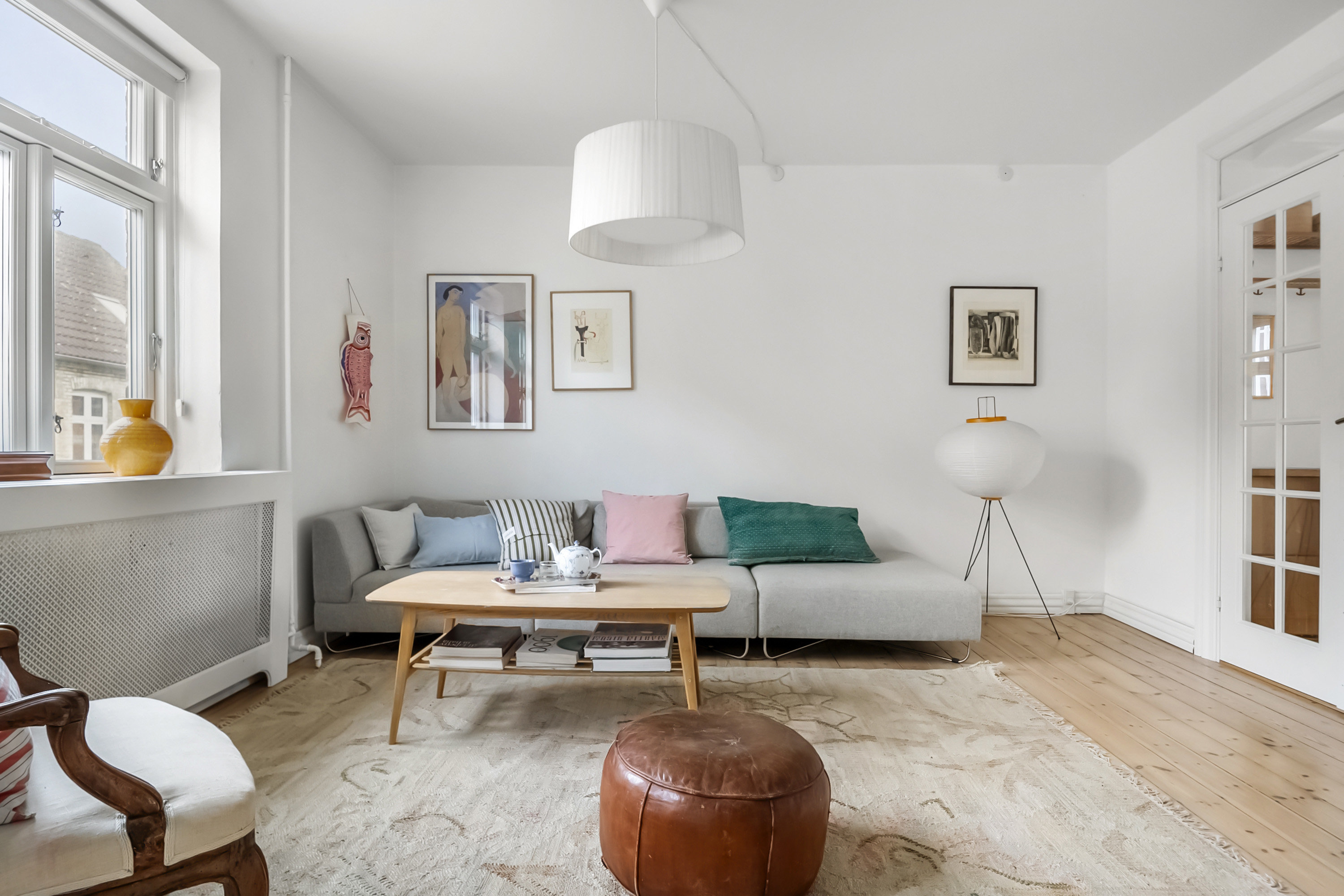 Fremhævet stue billede i fuldskærmstilstand. Billede af Ny Munkegade 66, 1., Øgaderne, 8000 Aarhus C