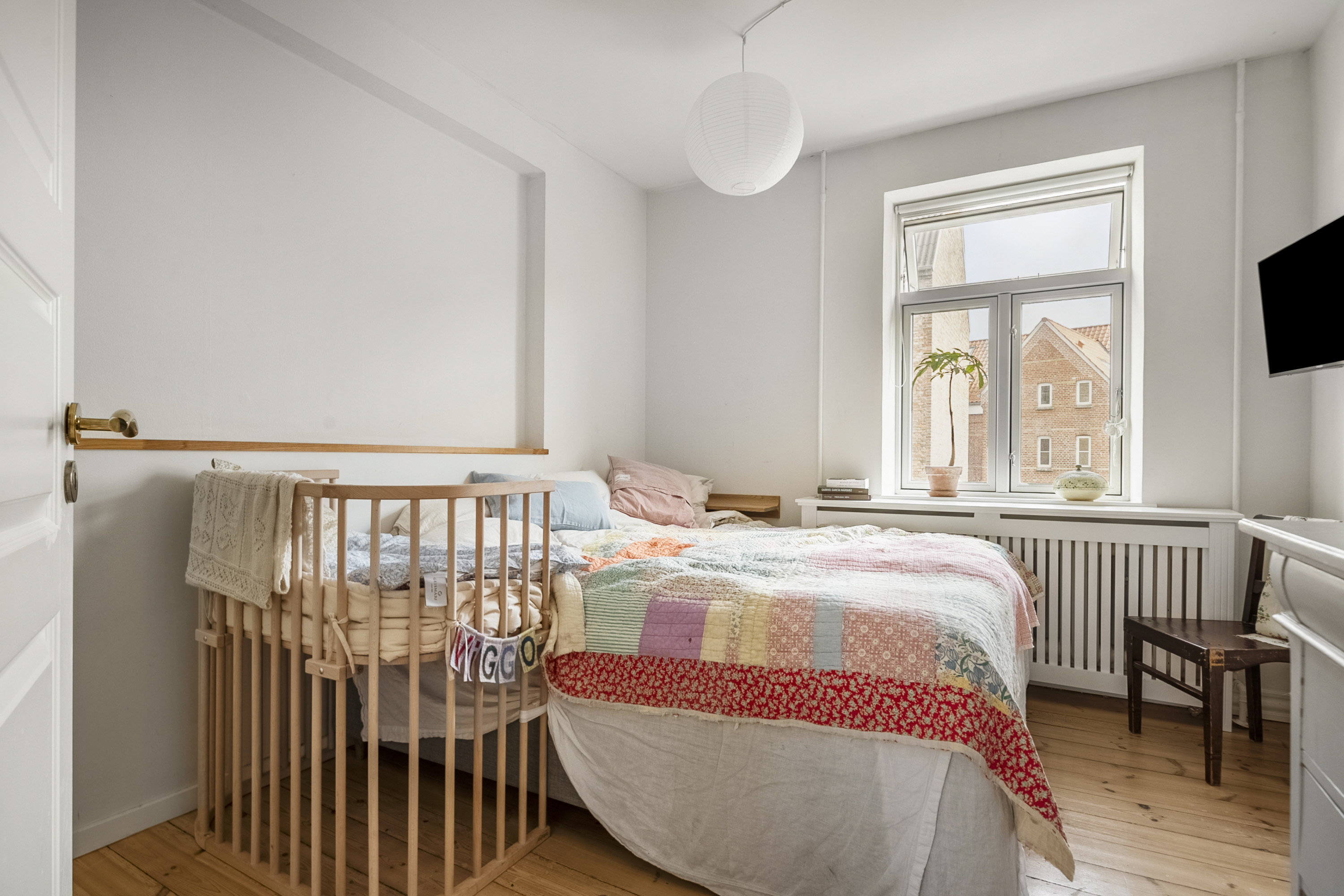 Fremhævet soveværelse billede i fuldskærmstilstand. Billede af Ny Munkegade 66, 1., Øgaderne, 8000 Aarhus C