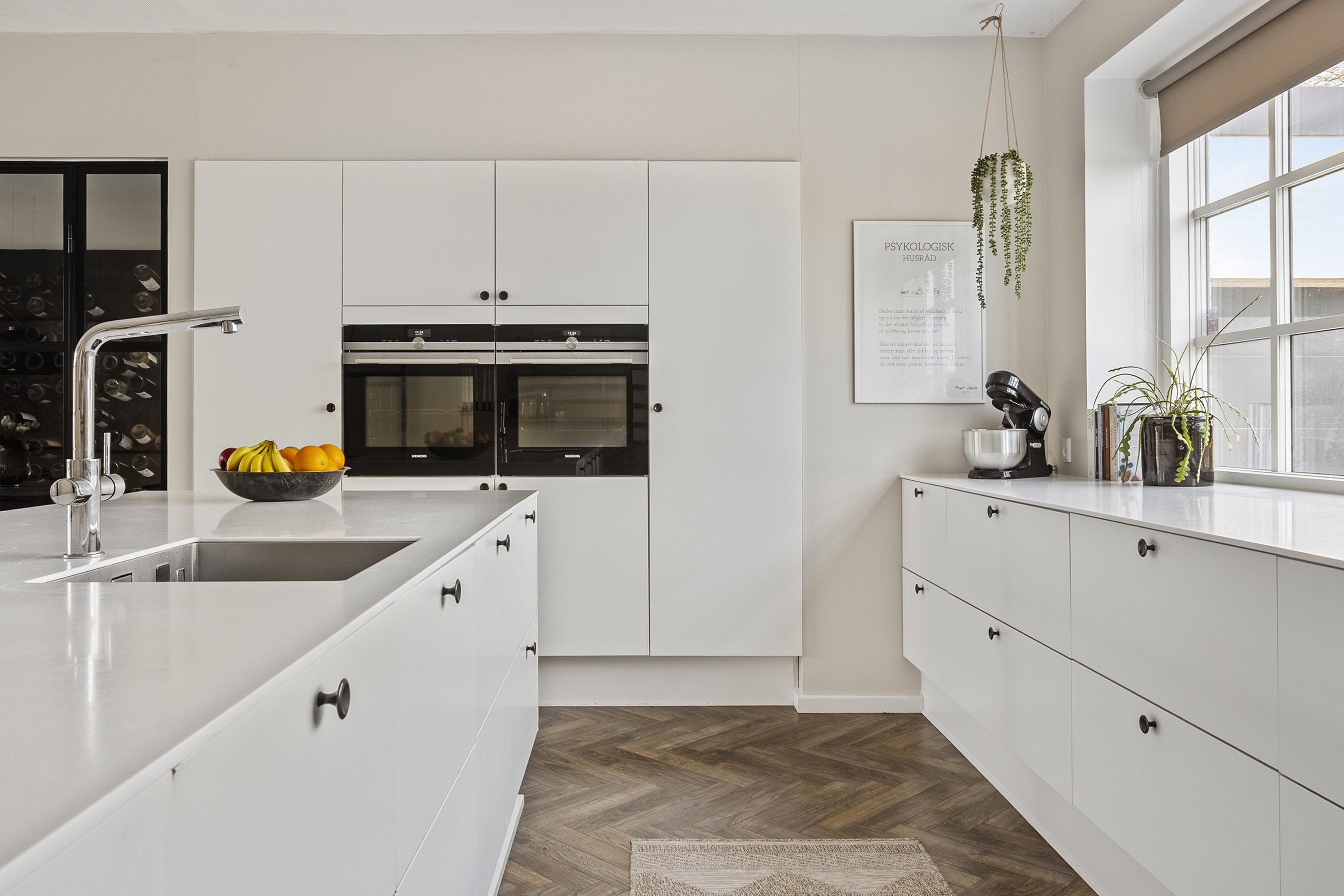 Fremhævet køkken billede i fuldskærmstilstand. Billede af Ø. Skibelundvej 56, 6600 Vejen