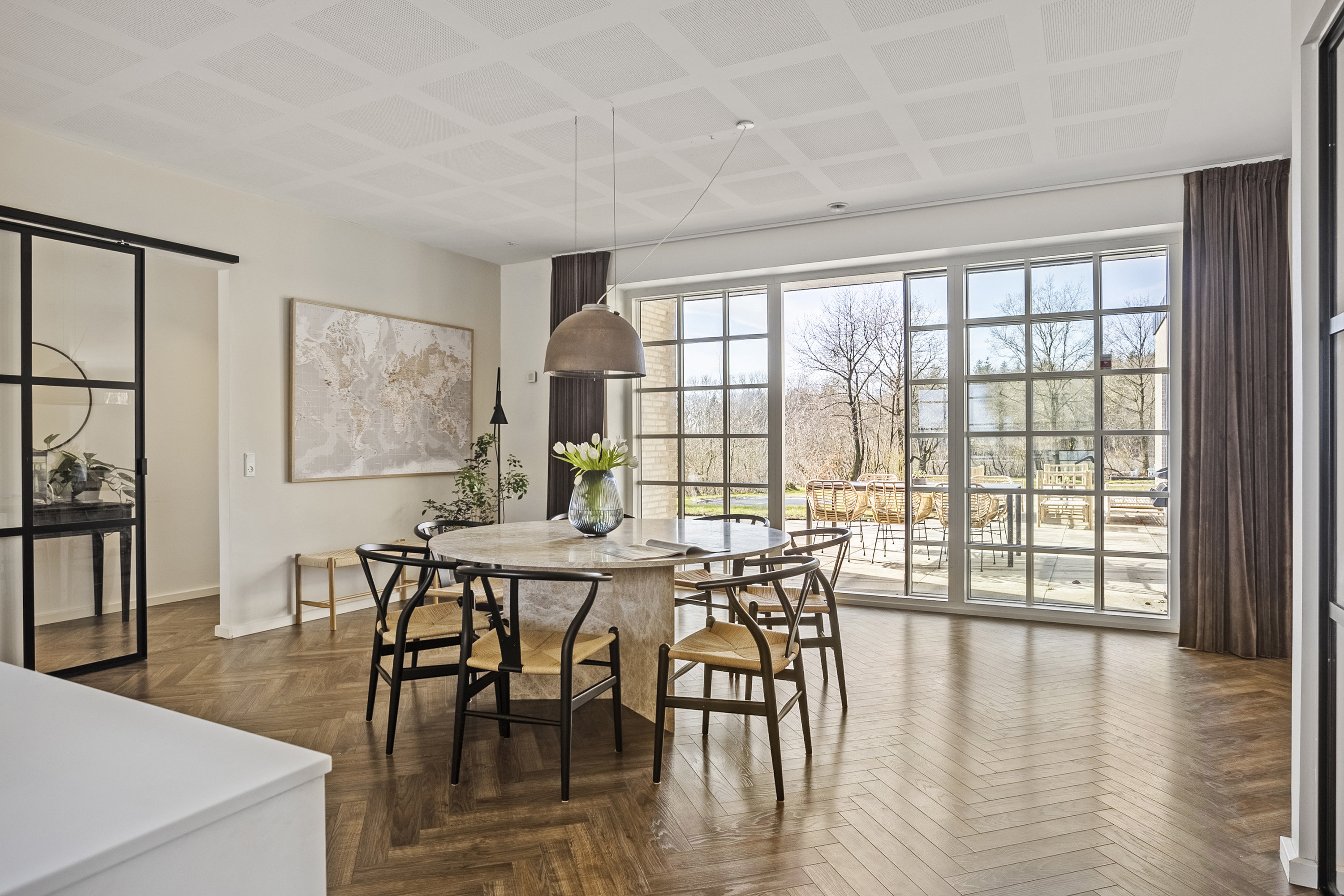 Fremhævet køkken/alrum billede i fuldskærmstilstand. Billede af Ø. Skibelundvej 56, 6600 Vejen