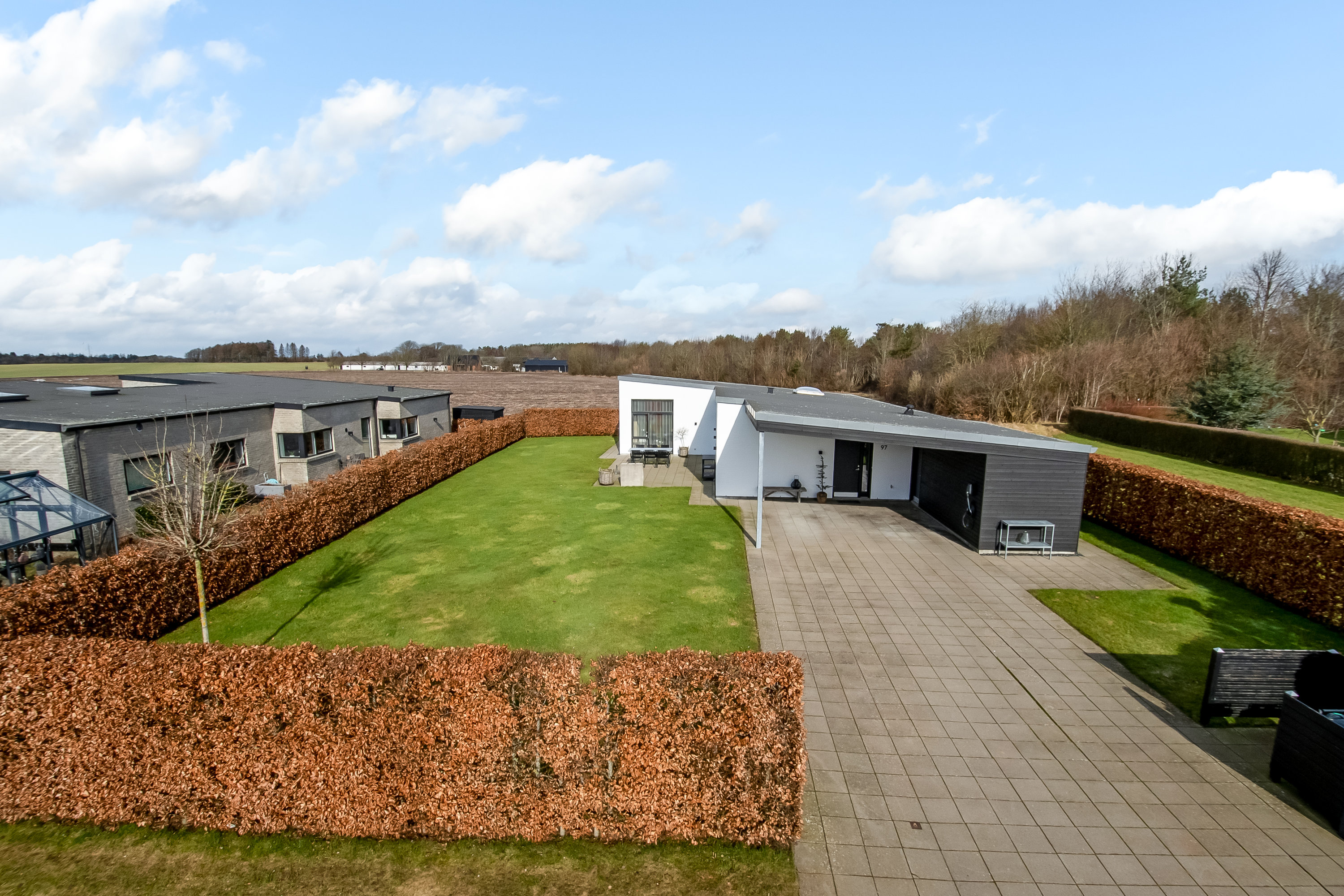 Fremhævet luftfoto billede i fuldskærmstilstand. Billede af Frøskovparken 97, Tjørring, 7400 Herning