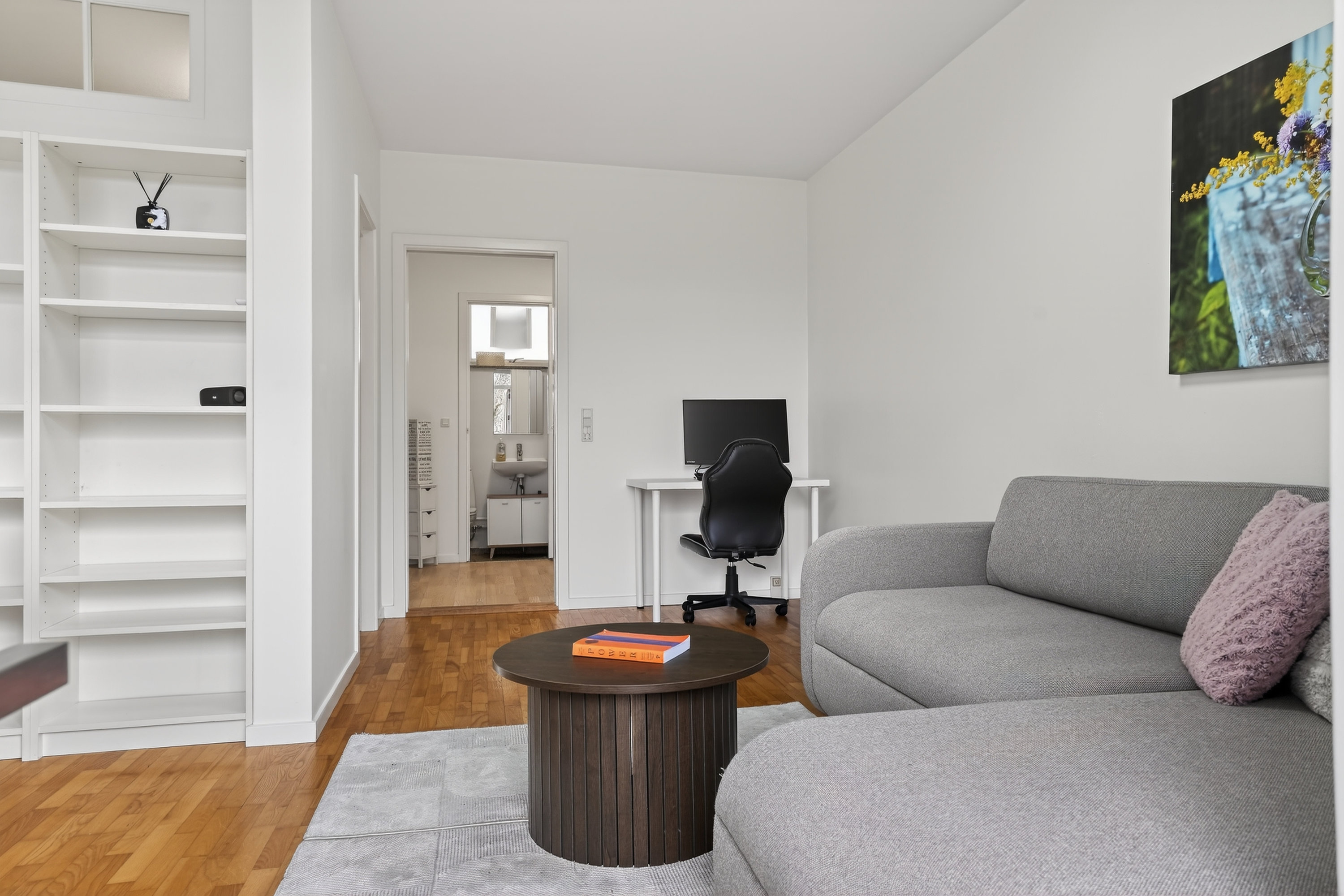 Fremhævet stue billede i fuldskærmstilstand. Billede af Ericavej 163, 2. 307., 2820 Gentofte