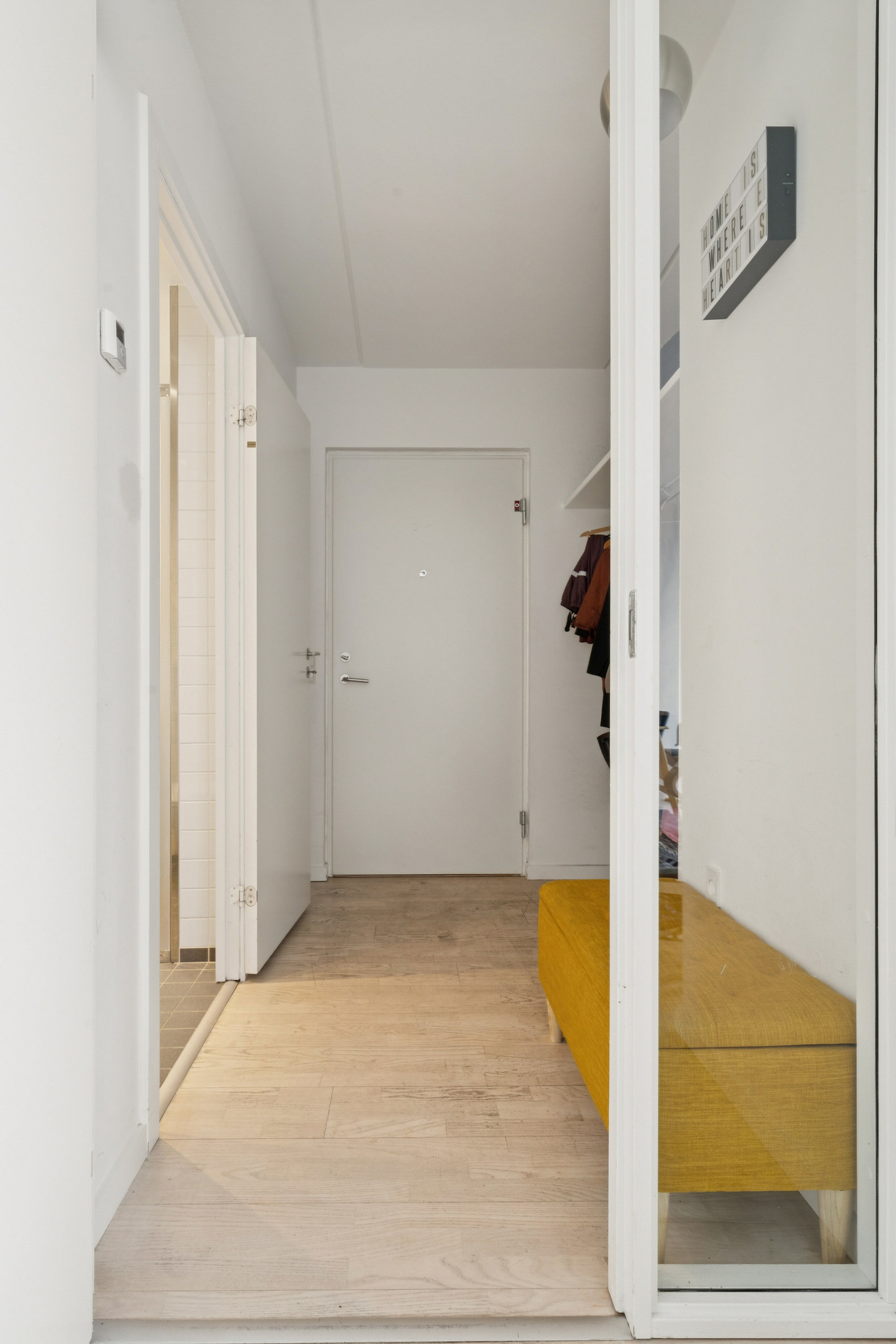 Fremhævet hall billede i fuldskærmstilstand. Billede af Klaksvigsgade 7, 5. tv., 2300 København S