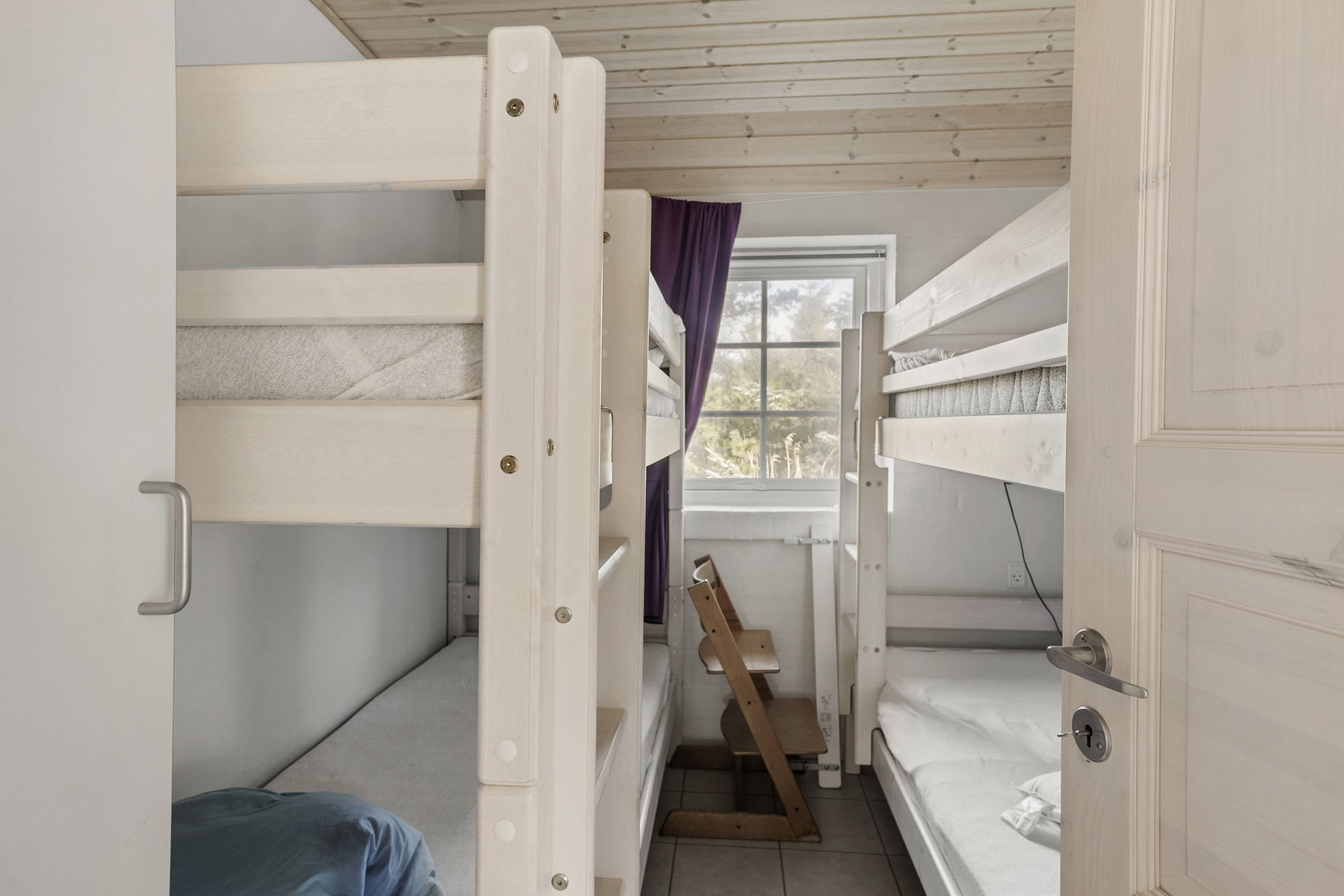 Fremhævet soveværelse billede i fuldskærmstilstand. Billede af Svollingvej 76, Husby, 6990 Ulfborg