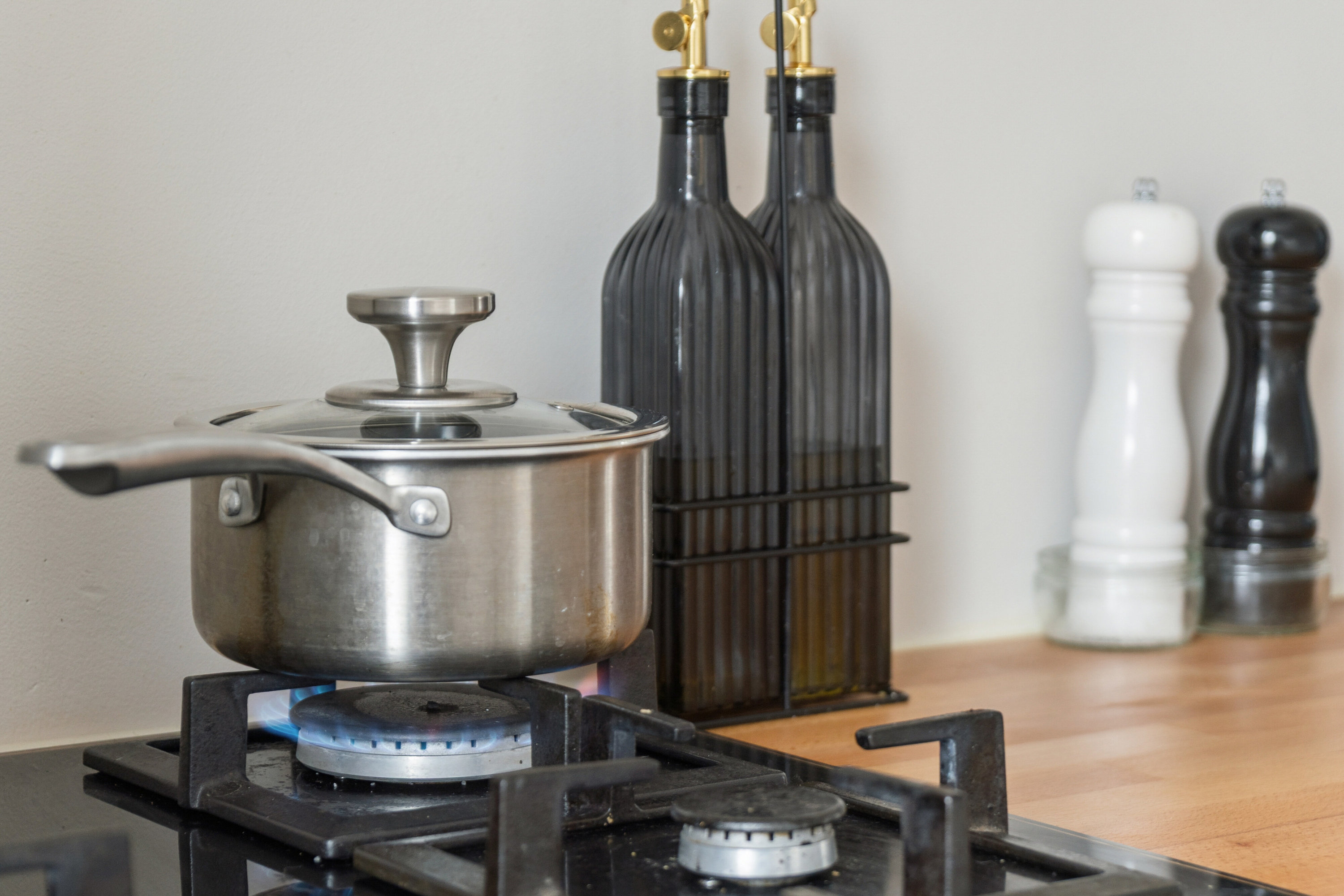 Fremhævet køkken billede i fuldskærmstilstand. Billede af Frederiksdalsvej 105C, 1. tv., 2830 Virum