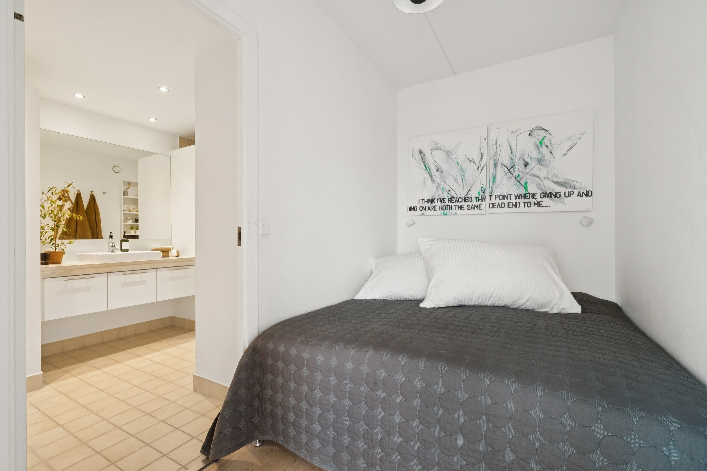 Fremhævet soveværelse billede i fuldskærmstilstand. Billede af Jens Otto Krags Gade 18, 6. tv., 2300 København S