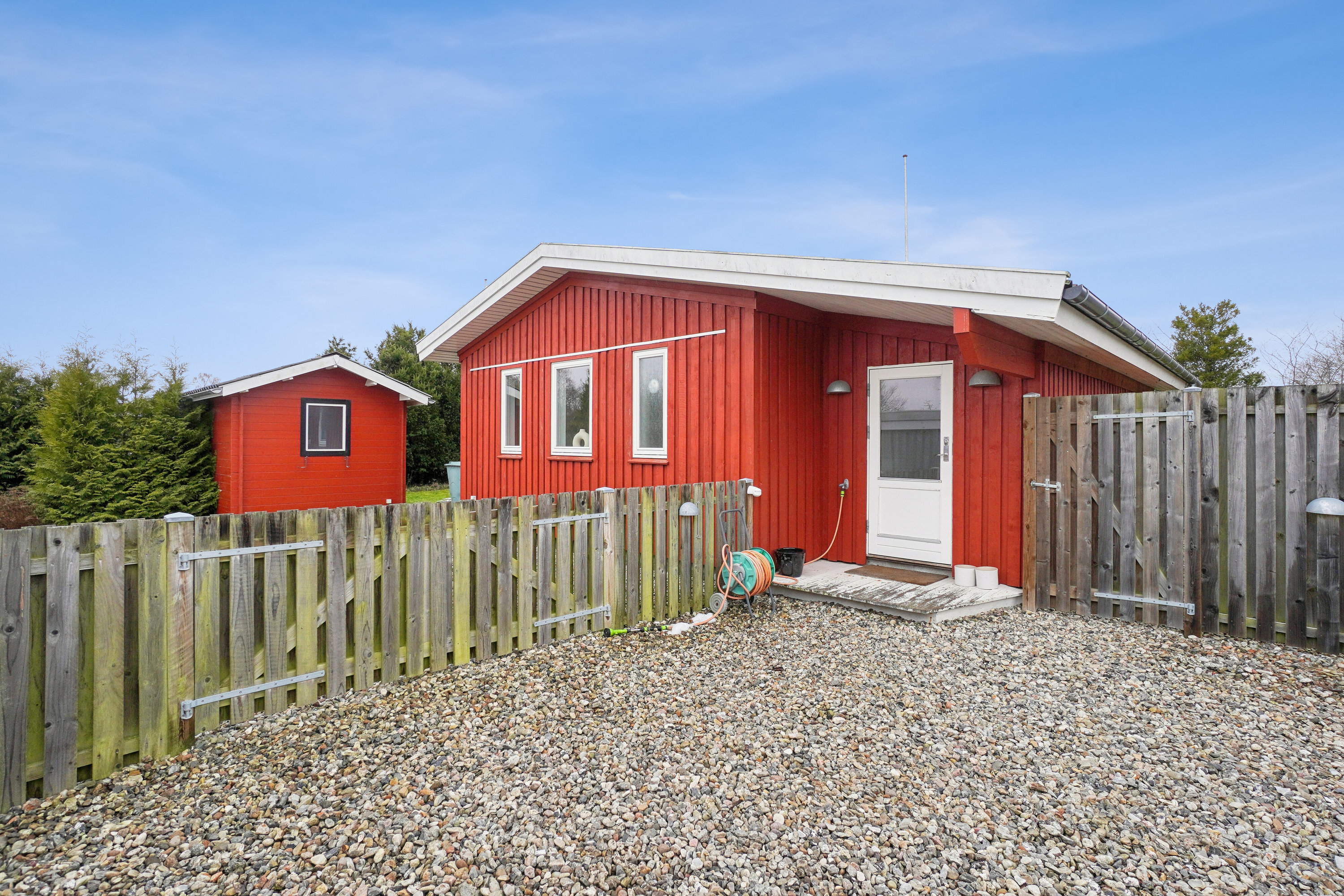 Fremhævet set fra vejen billede i fuldskærmstilstand. Billede af Duevænget 4, Kyndeløse, 4070 Kirke Hyllinge