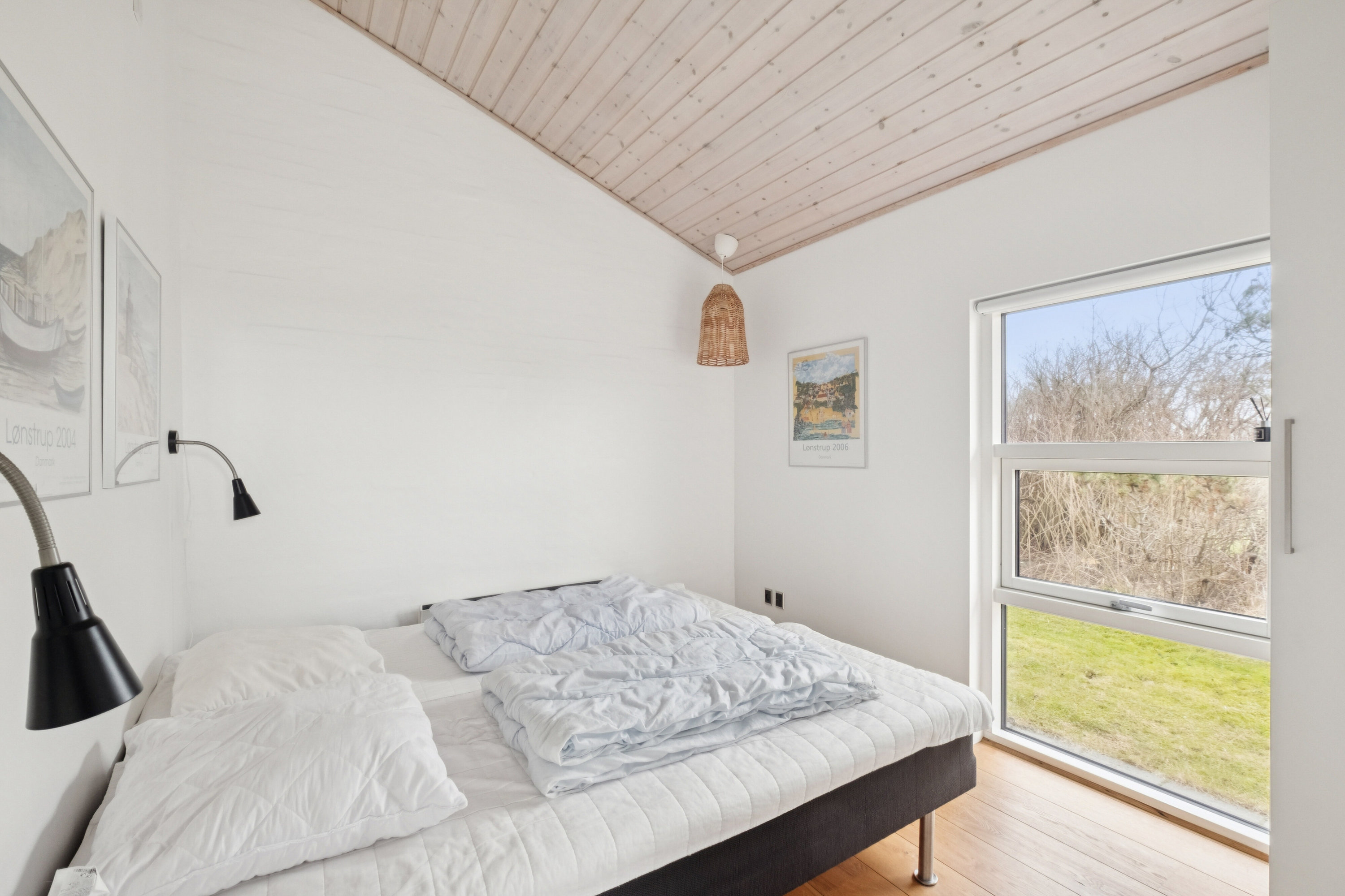 Fremhævet soveværelse billede i fuldskærmstilstand. Billede af Augustvej 6, Skal Klit, 9800 Hjørring