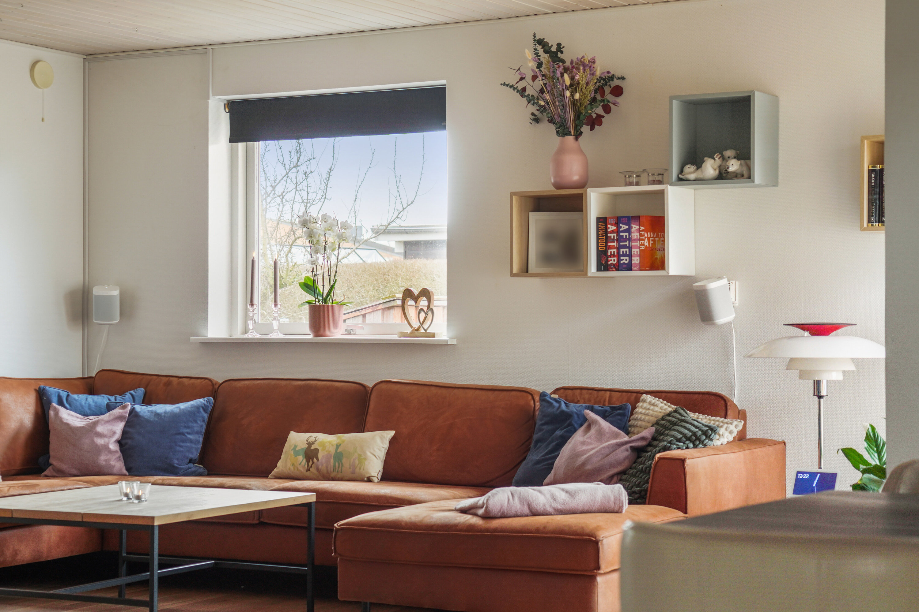 Fremhævet stue billede i fuldskærmstilstand. Billede af Pærevej 7, 4070 Kirke Hyllinge