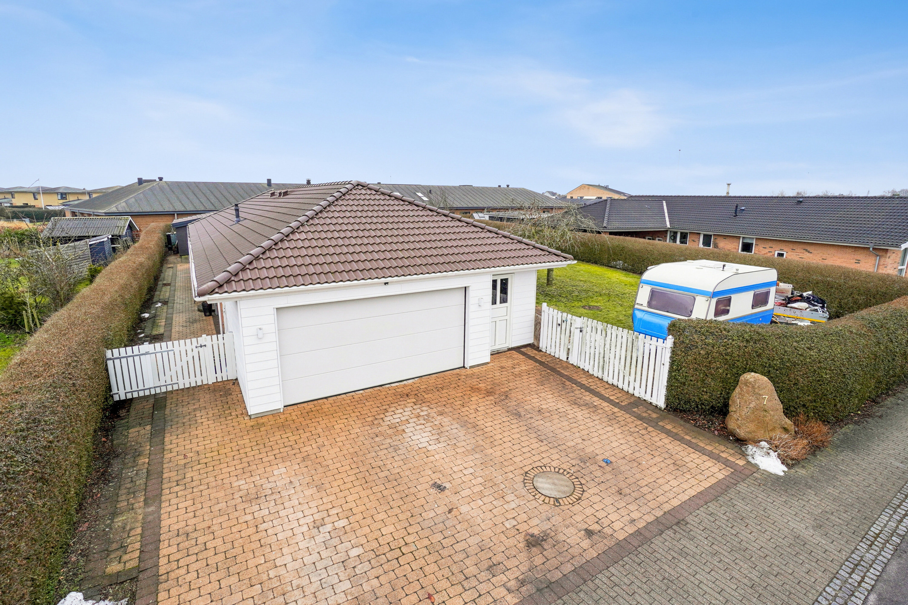 Fremhævet luftfoto billede i fuldskærmstilstand. Billede af Pærevej 7, 4070 Kirke Hyllinge