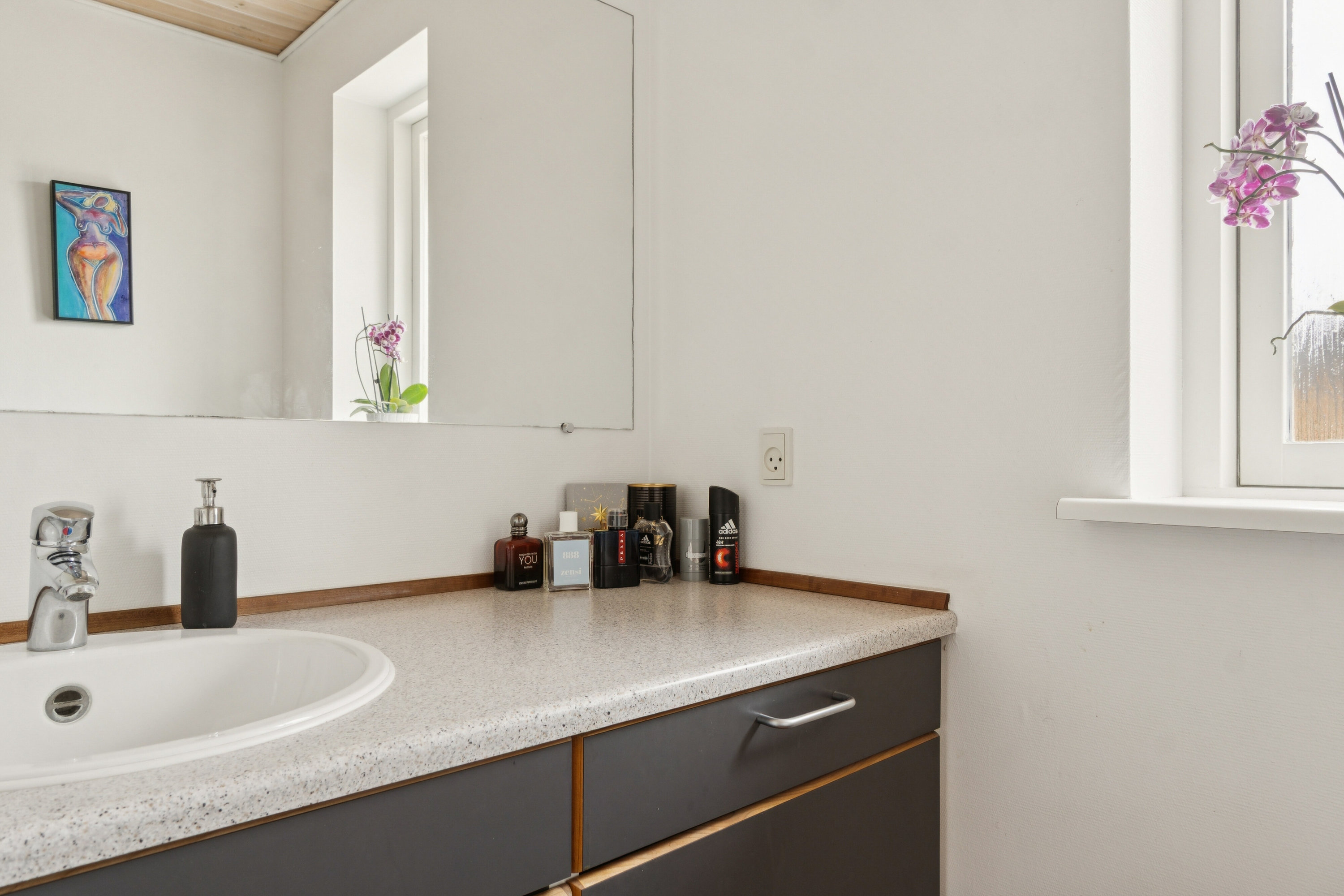 Fremhævet badeværelse billede i fuldskærmstilstand. Billede af Pærevej 7, 4070 Kirke Hyllinge