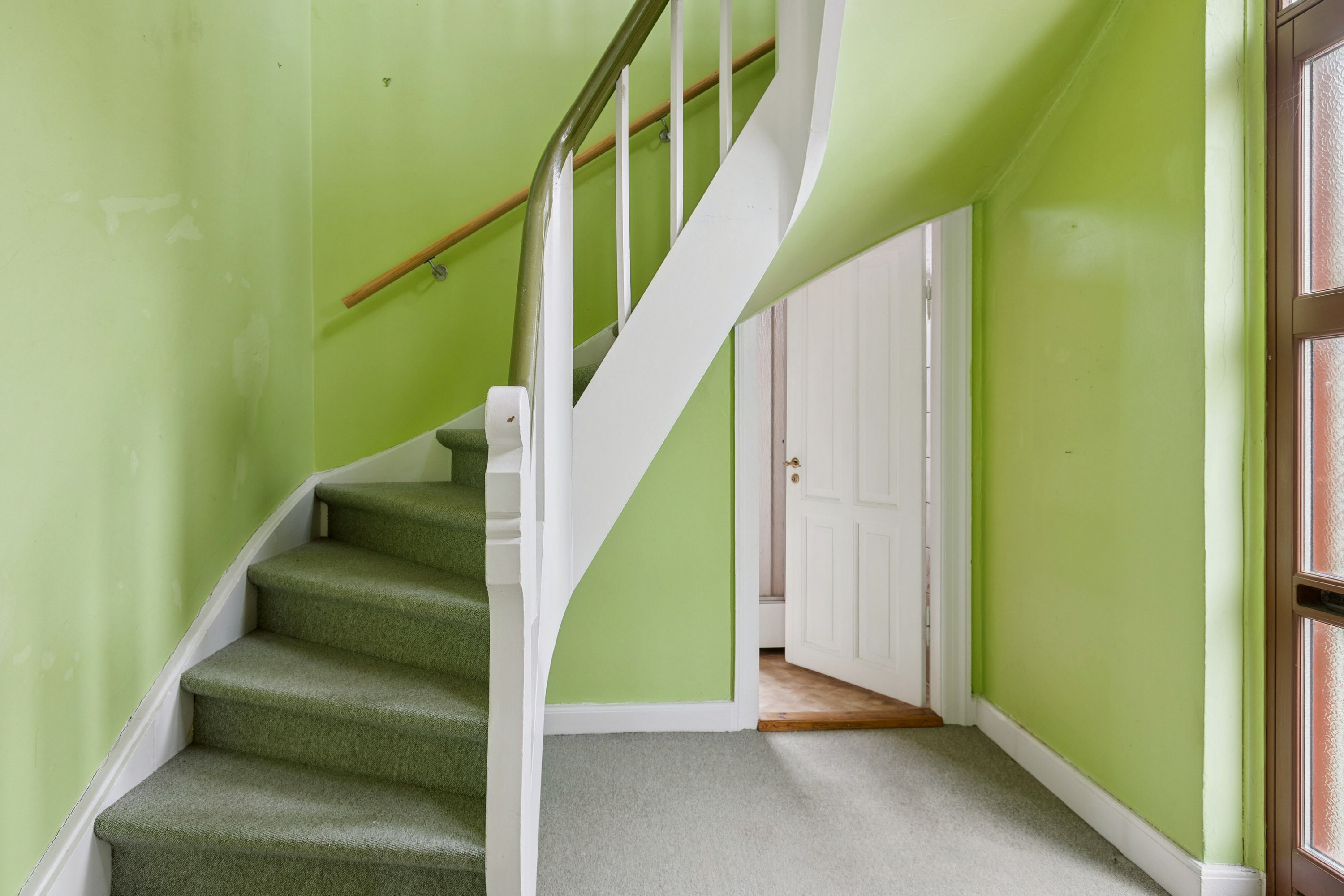 Fremhævet trappe billede i fuldskærmstilstand. Billede af Jernbanegade 4, 4690 Haslev