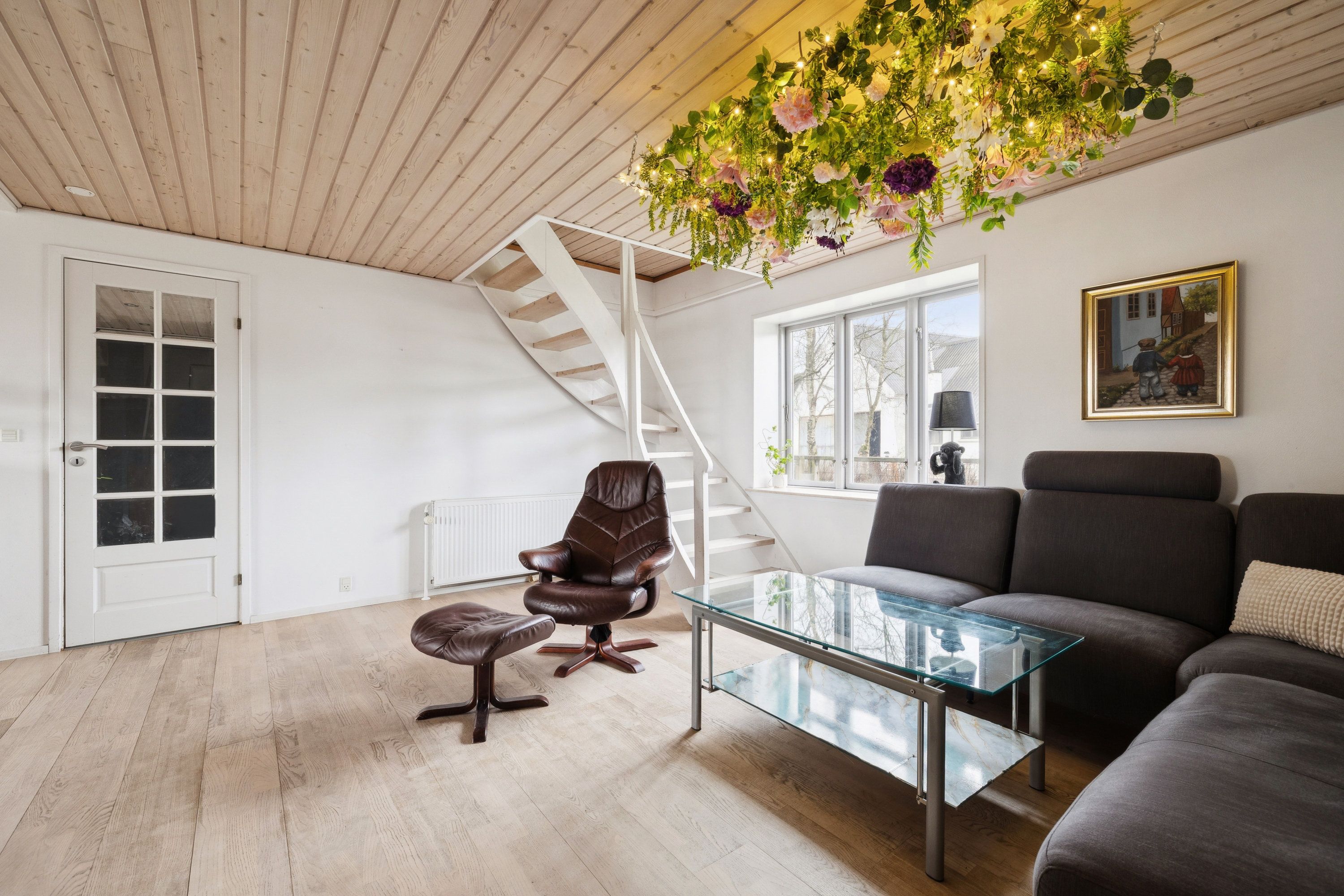 Fremhævet stue billede i fuldskærmstilstand. Billede af Genvej 2, Hvilsom, 9500 Hobro