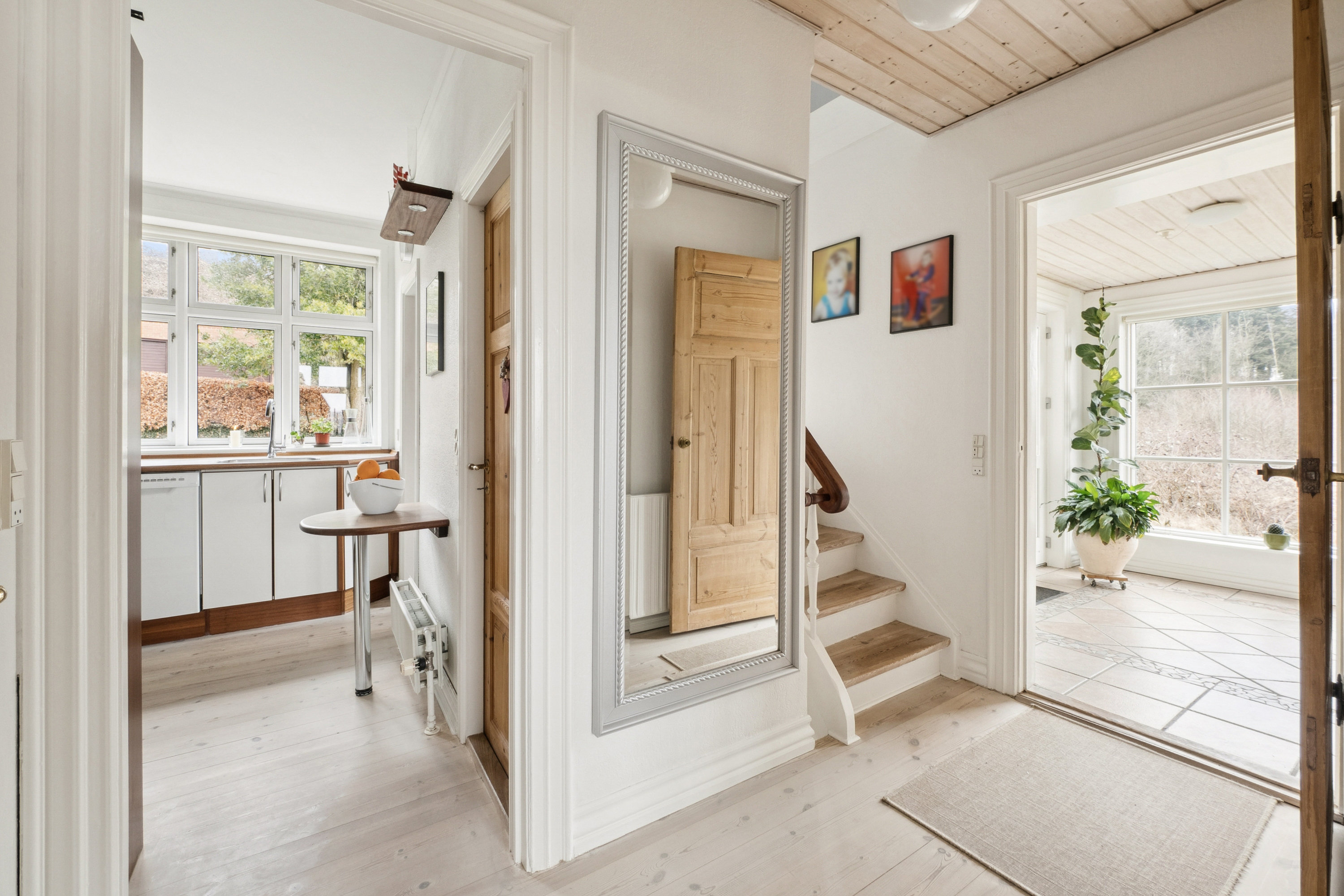 Fremhævet gang billede i fuldskærmstilstand. Billede af Kirkebakken 8, 7800 Skive