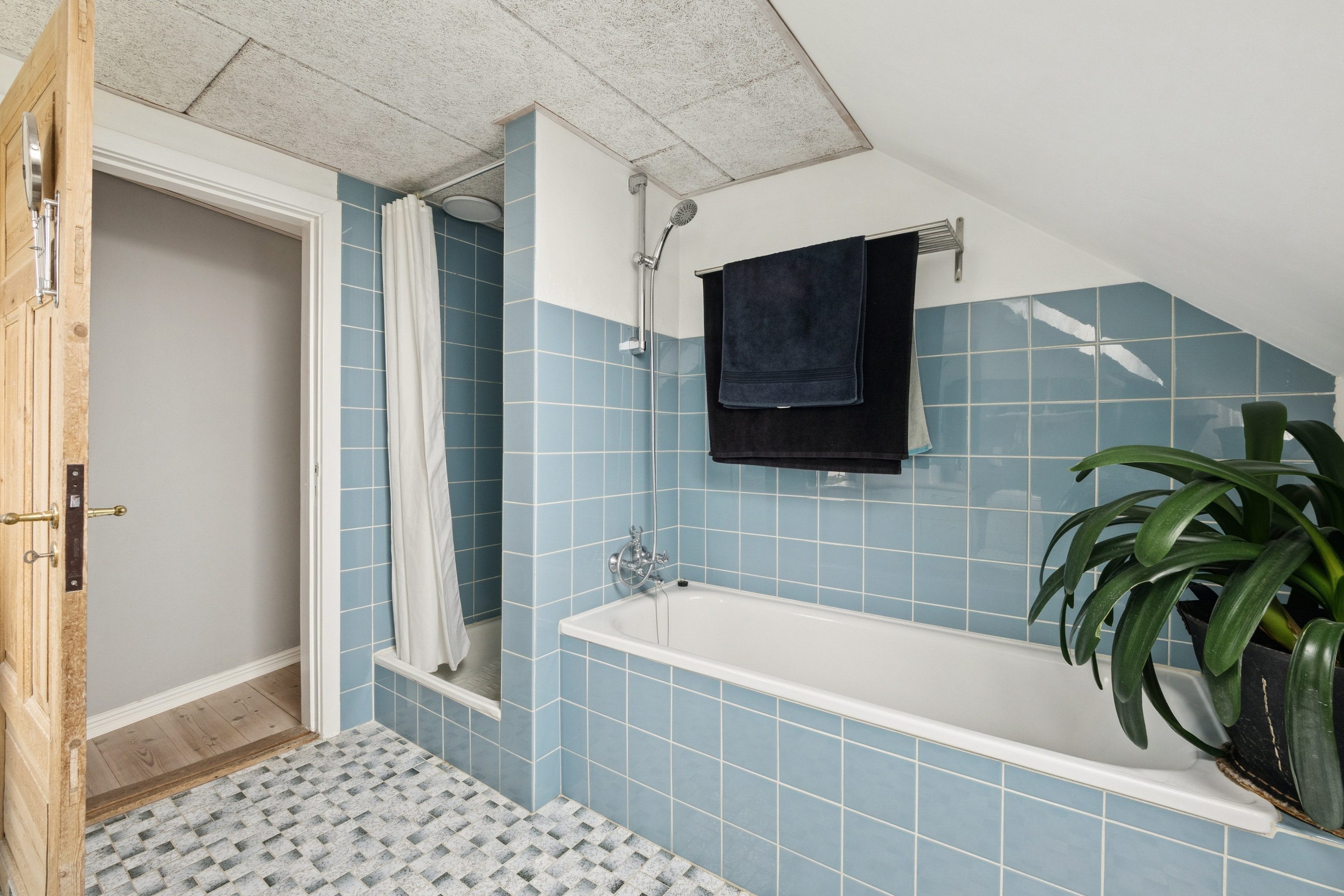 Fremhævet badeværelse billede i fuldskærmstilstand. Billede af Kirkebakken 8, 7800 Skive