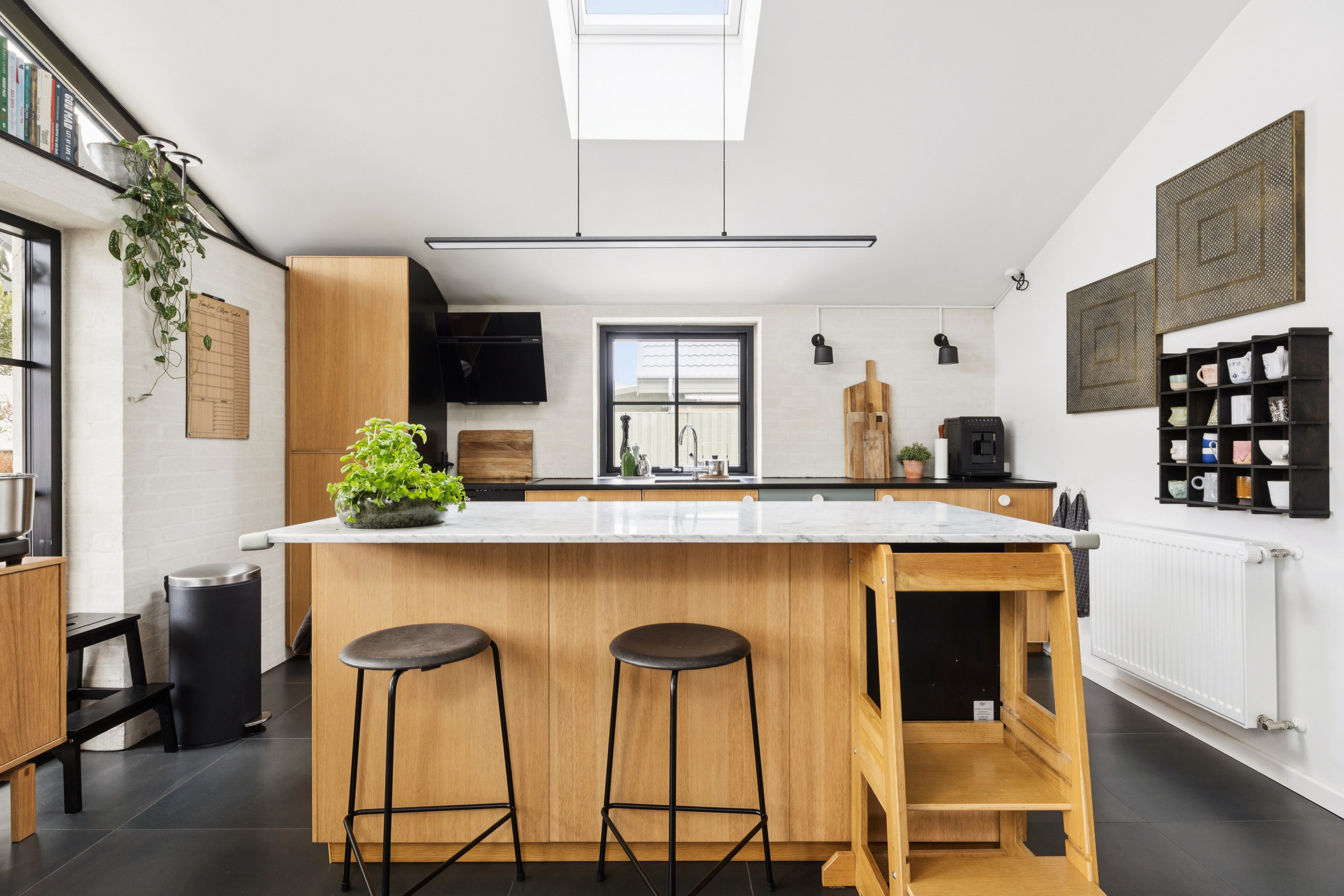 Fremhævet køkken billede i fuldskærmstilstand. Billede af Snerlevej 5, 2670 Greve