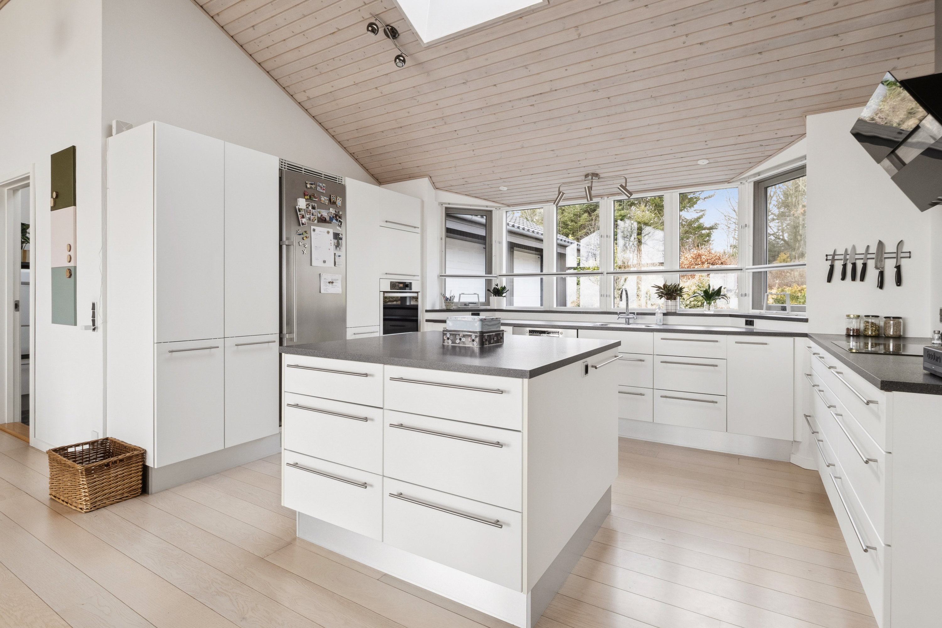 Fremhævet køkken billede i fuldskærmstilstand. Billede af Hejrevej 36, Strandet, 7840 Højslev