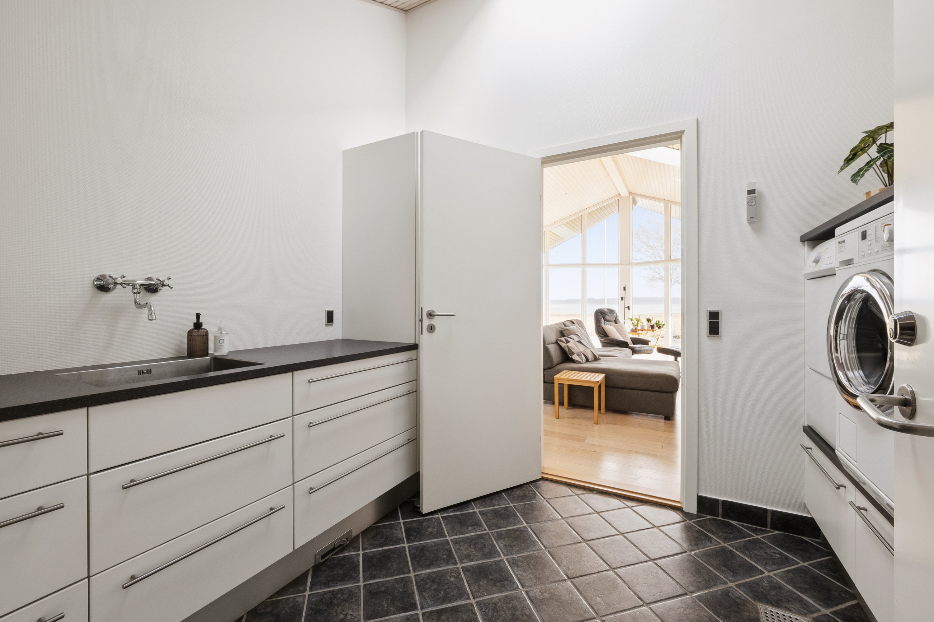 Fremhævet badeværelse billede i fuldskærmstilstand. Billede af Hejrevej 36, Strandet, 7840 Højslev