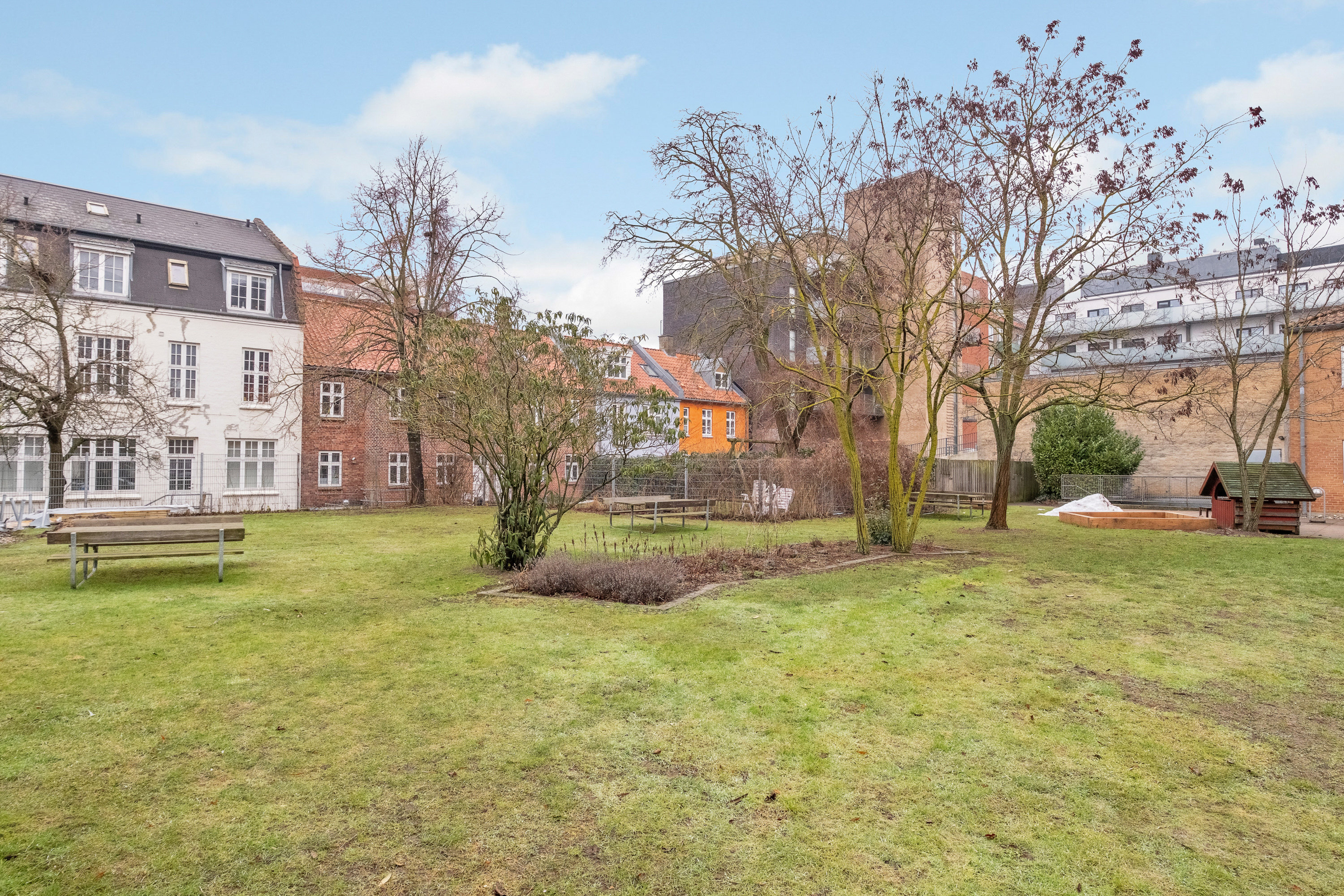 Fremhævet gårdmiljø billede i fuldskærmstilstand. Billede af Søgade 10A, 8000 Aarhus C