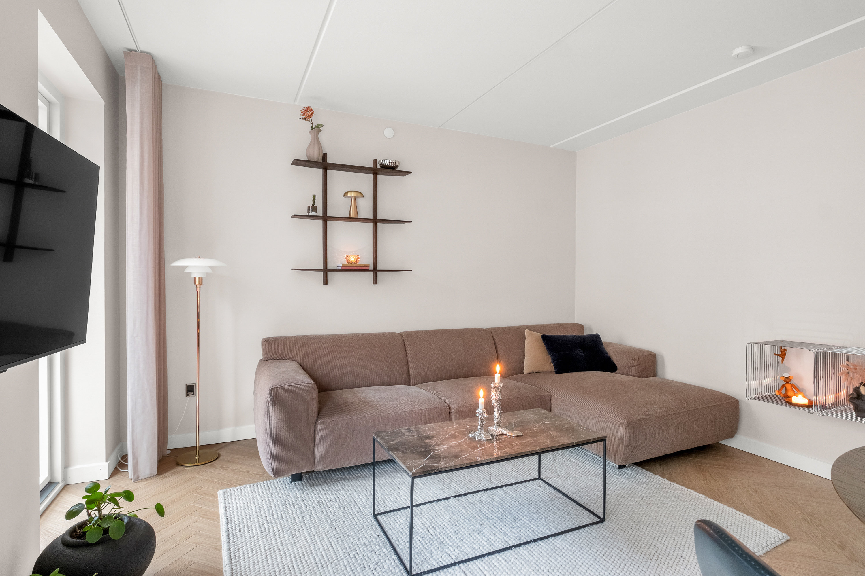 Fremhævet stue billede i fuldskærmstilstand. Billede af Søgade 10A, 8000 Aarhus C