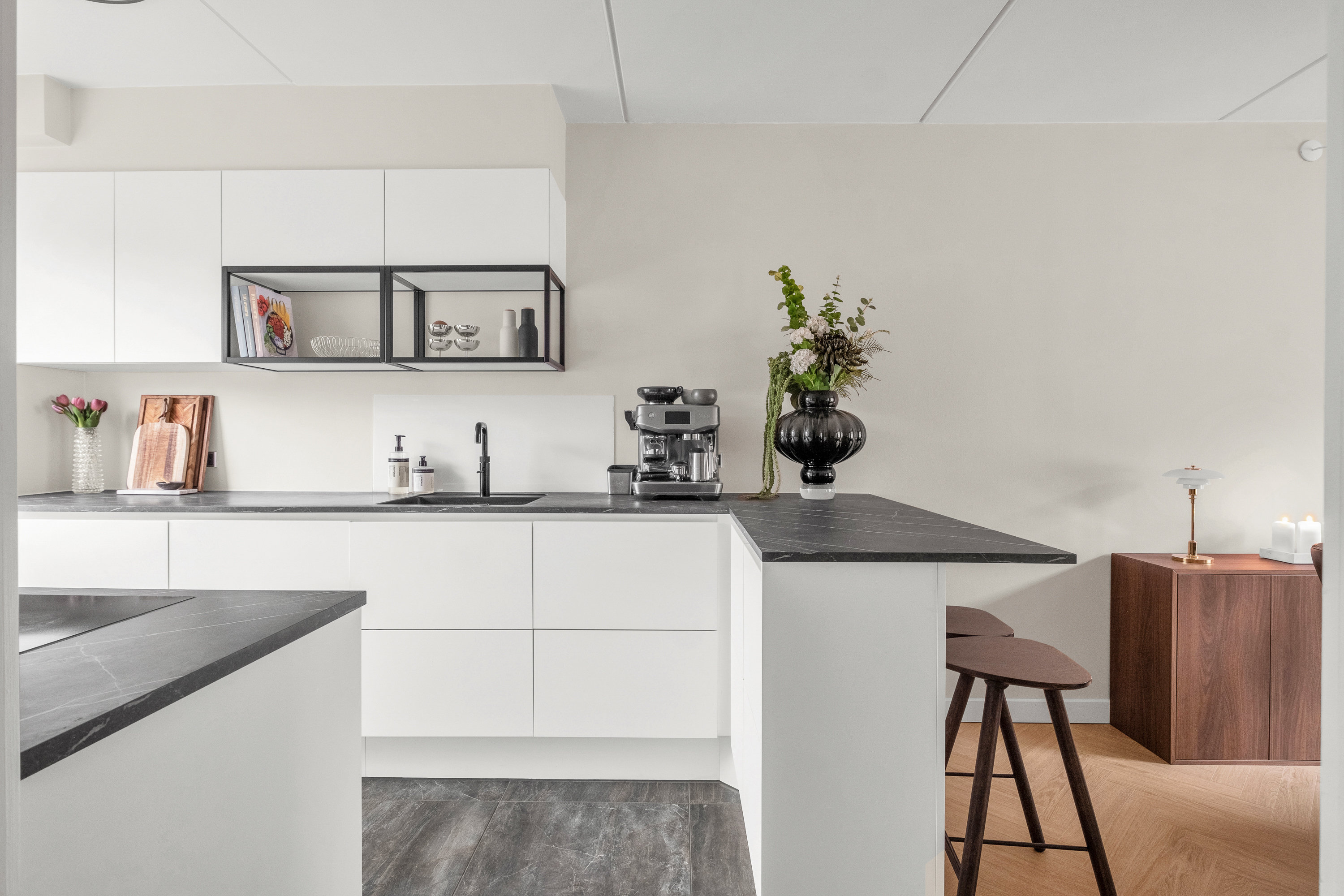 Fremhævet køkken billede i fuldskærmstilstand. Billede af Søgade 10A, 8000 Aarhus C