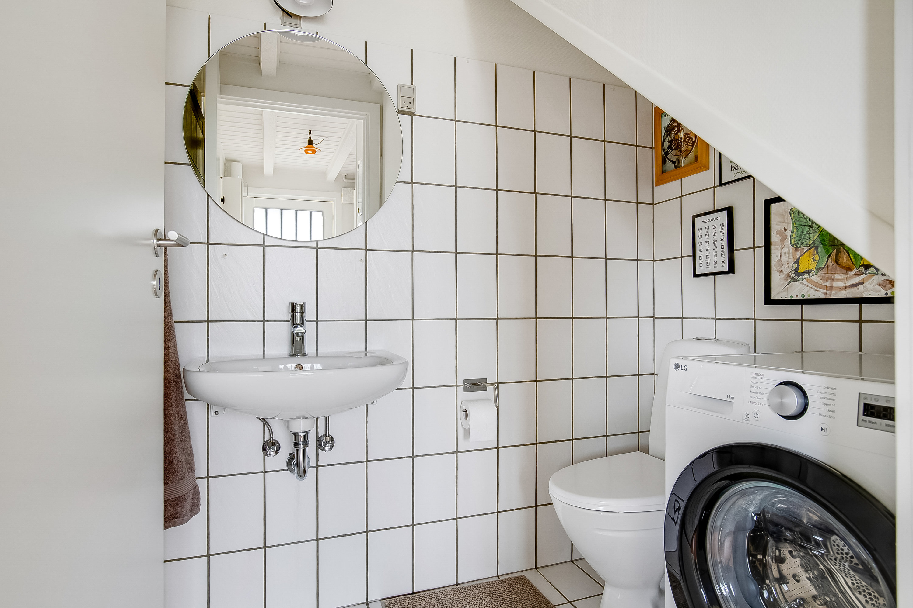 Fremhævet gæstetoilet billede i fuldskærmstilstand. Billede af Ibæk Strandvej 20B, 7100 Vejle