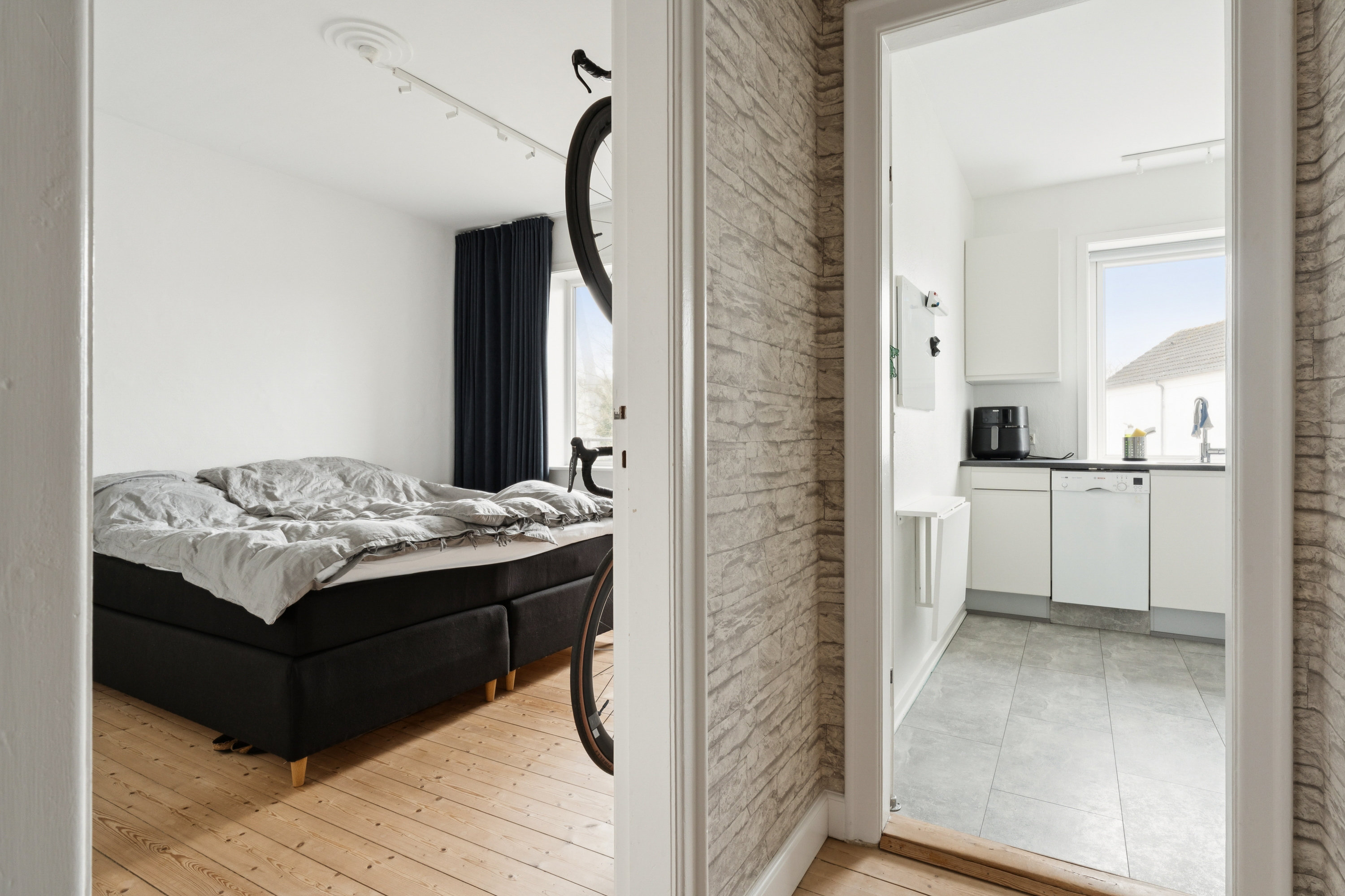 Fremhævet værelse billede i fuldskærmstilstand. Billede af Ny Kastetvej 2, 1. tv., 9000 Aalborg