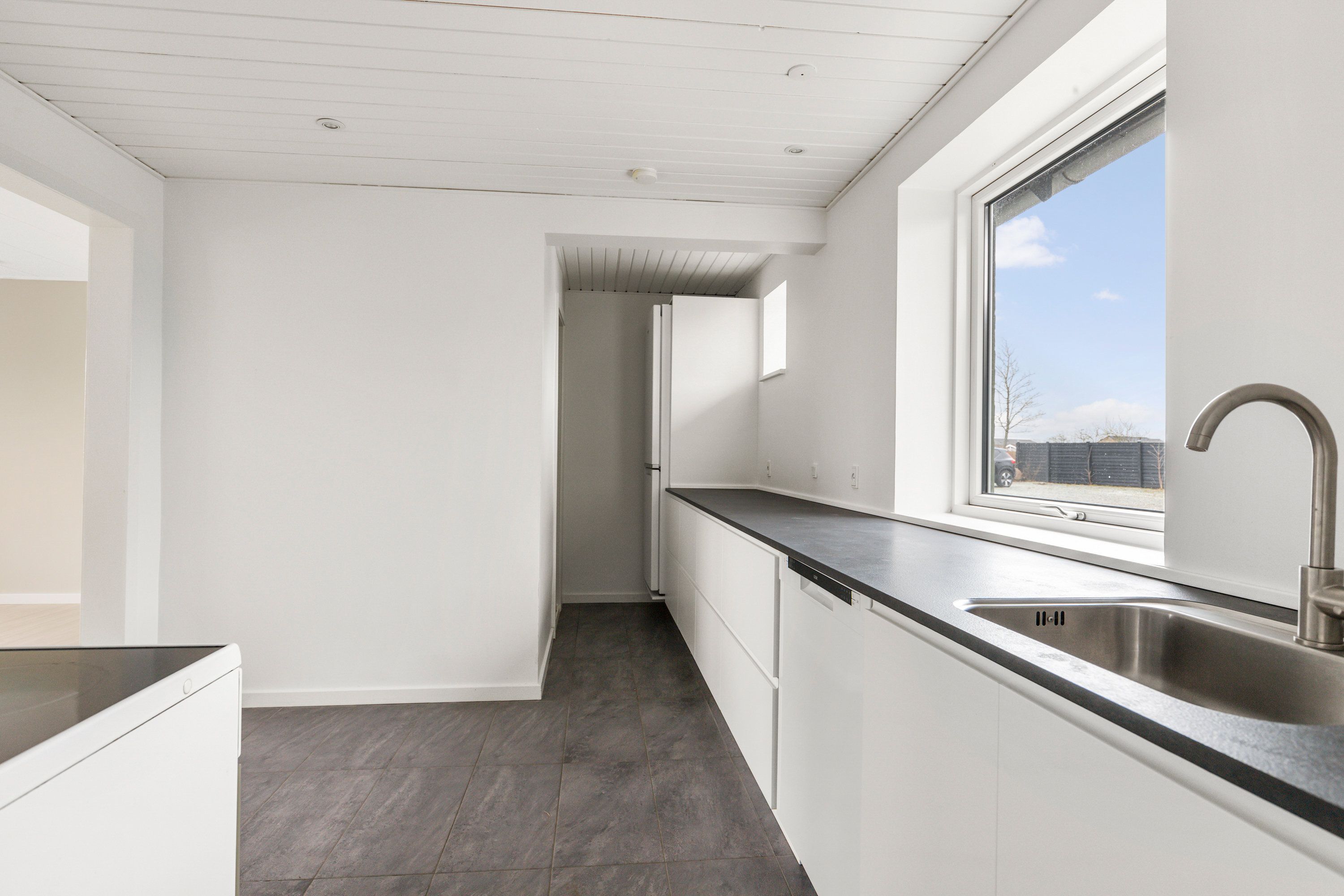 Fremhævet køkken billede i fuldskærmstilstand. Billede af Skolevej 32, 9490 Pandrup