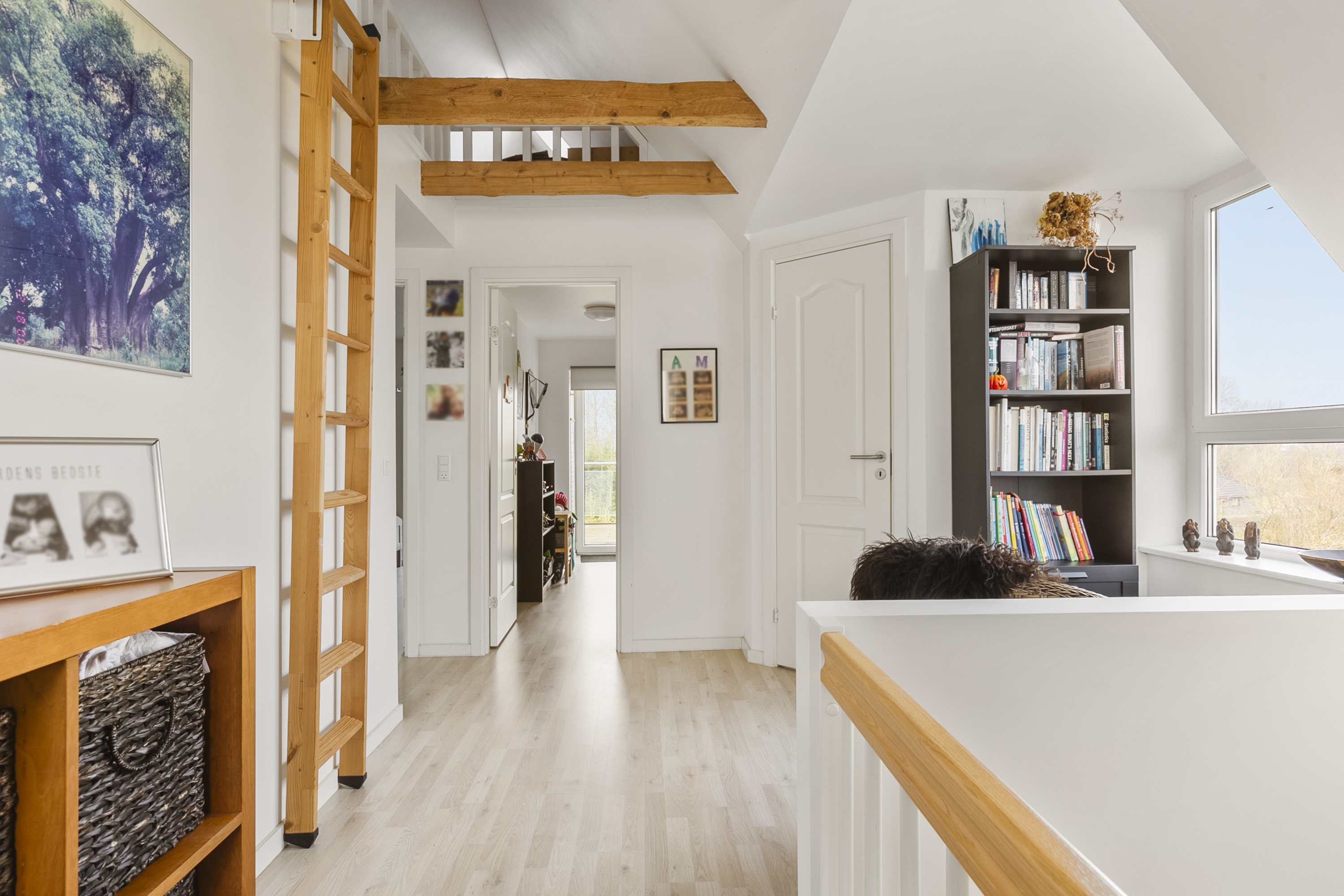 Fremhævet stue billede i fuldskærmstilstand. Billede af Varnæsvej 589, Ny Skovbøl, 6200 Aabenraa