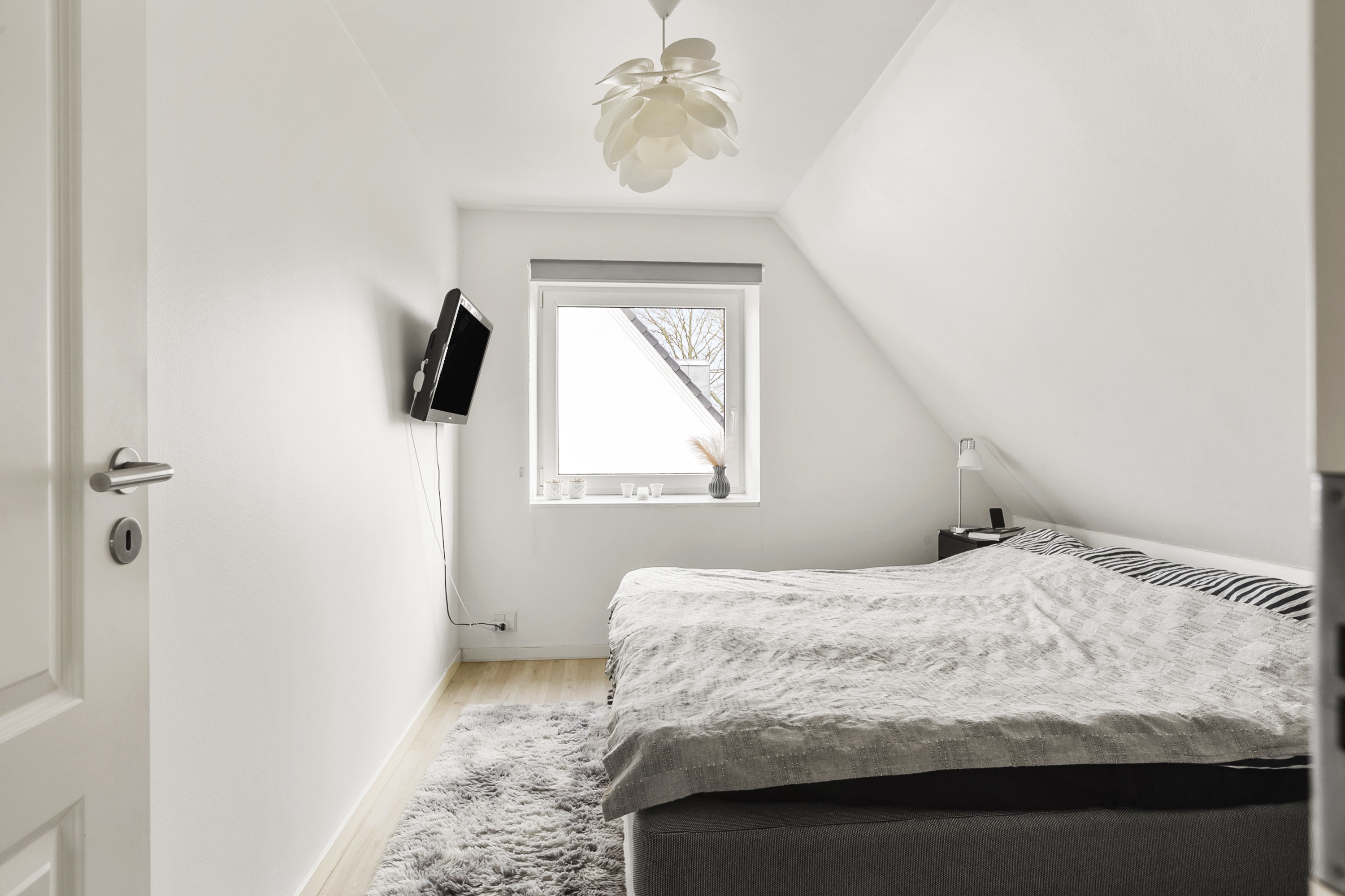 Fremhævet soveværelse billede i fuldskærmstilstand. Billede af Varnæsvej 589, Ny Skovbøl, 6200 Aabenraa