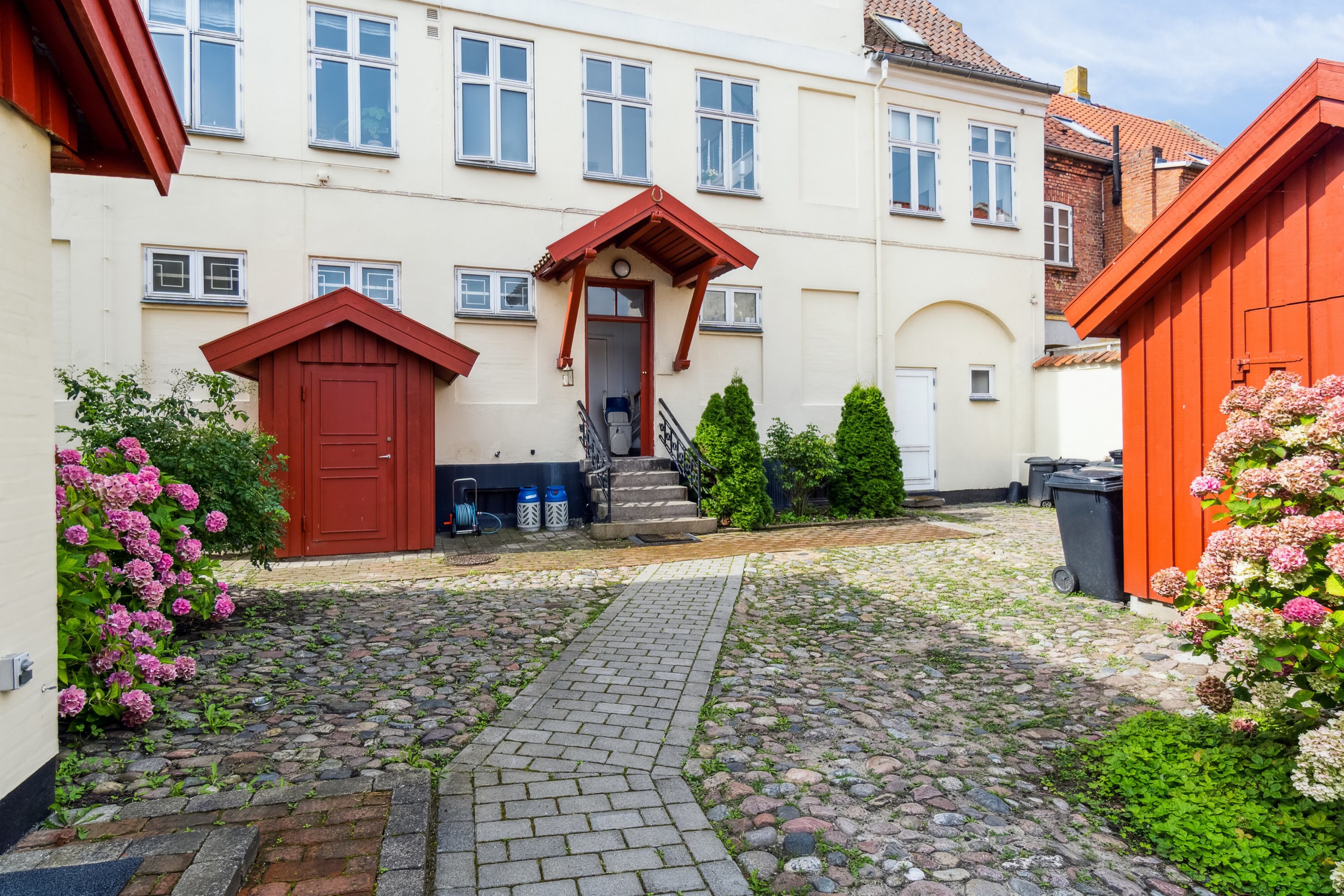 Fremhævet  billede i fuldskærmstilstand. Billede af Solens Plads 25B, 1. th., 4220 Korsør